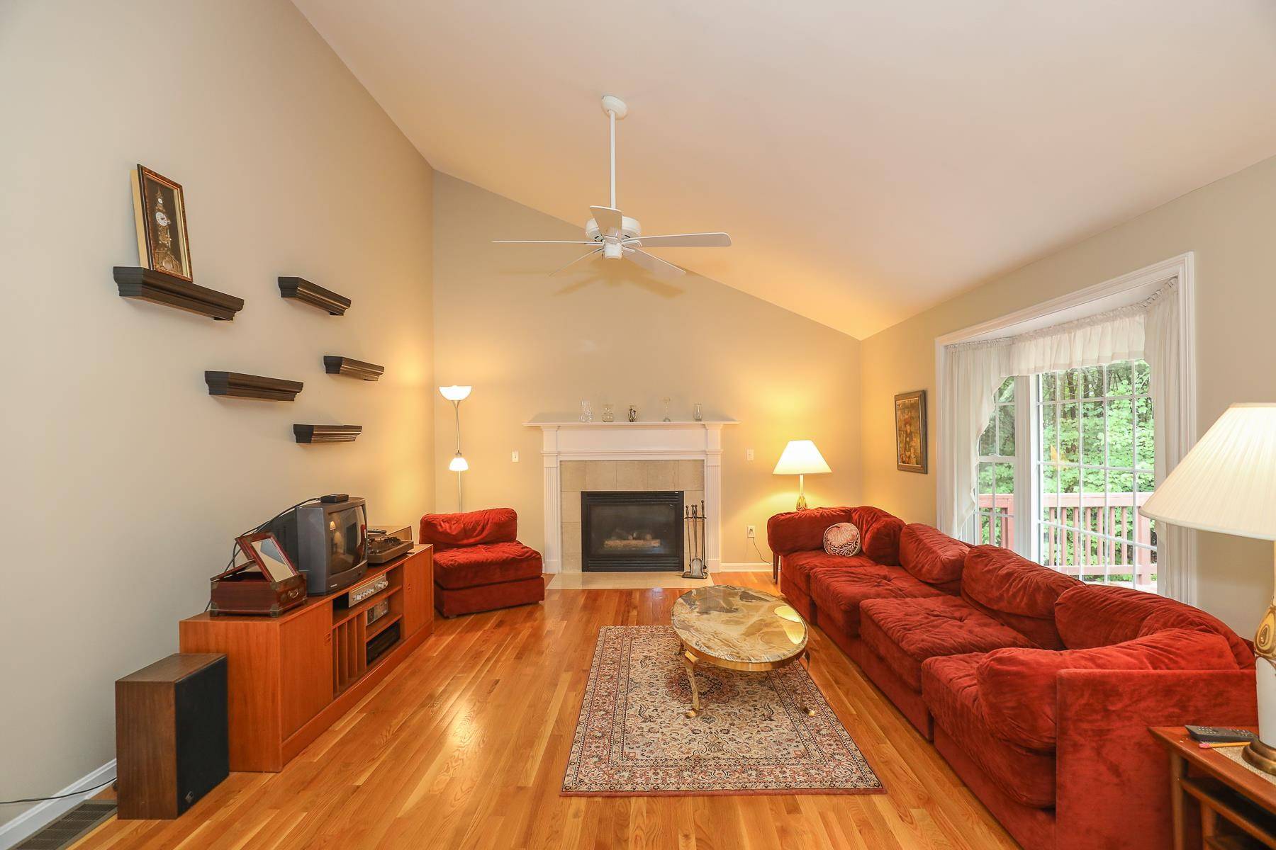 Nashua, NH 03063,7 Castlegate WAY