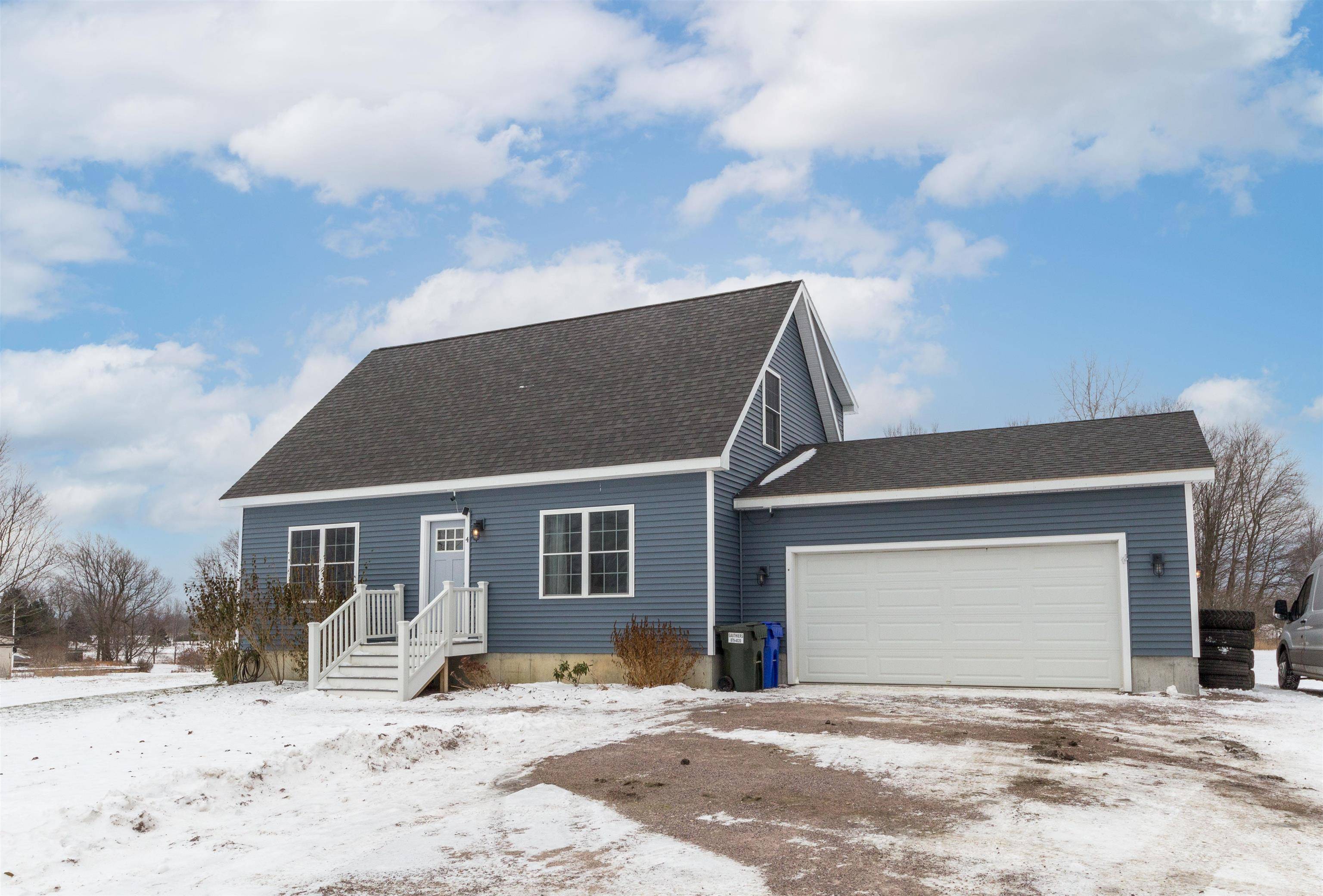 Grand Isle, VT 05458,4 Hodgekins PL