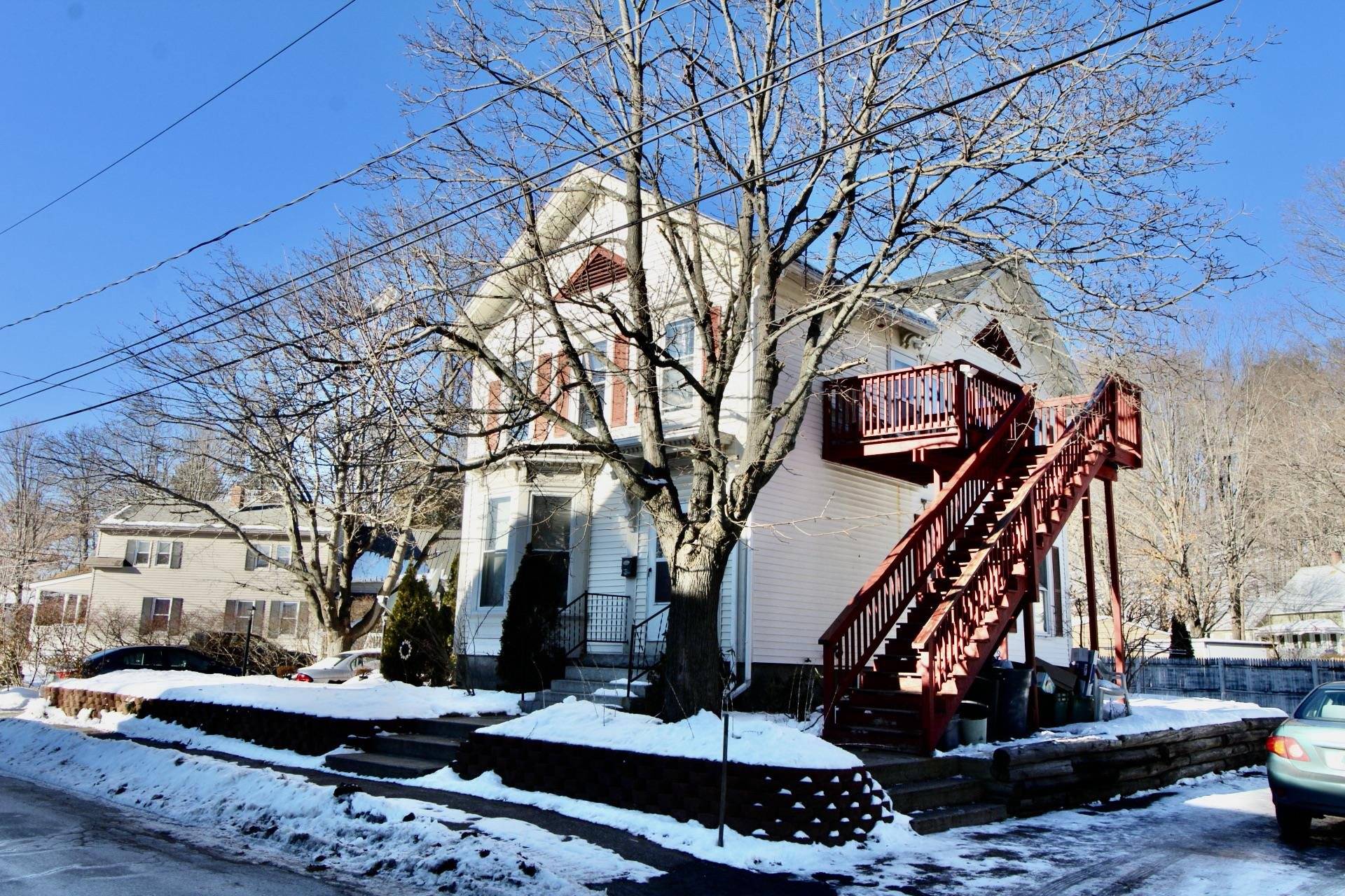Laconia, NH 03246,36 Manchester ST