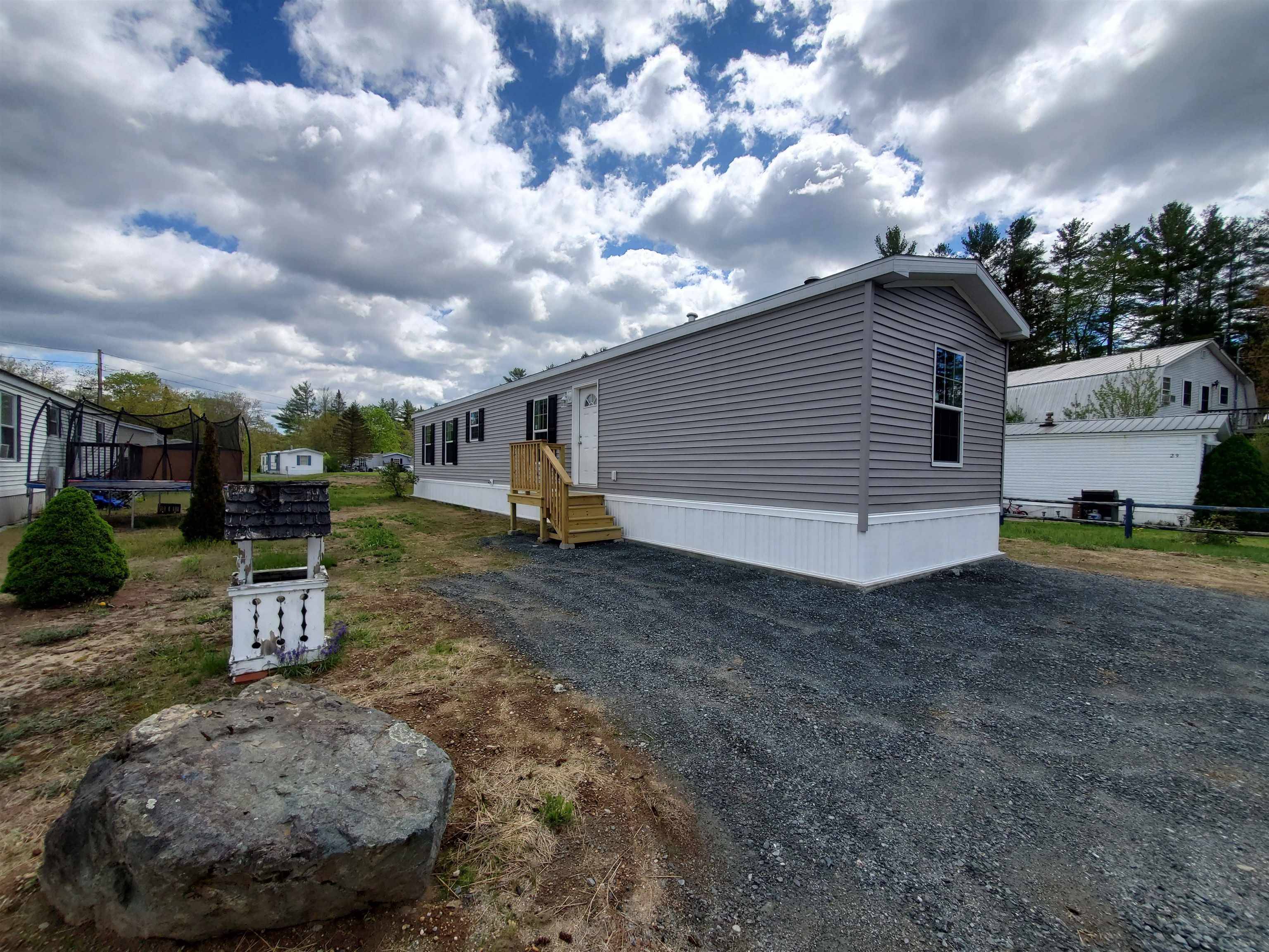 Canaan, NH 03741,27 Smith DR