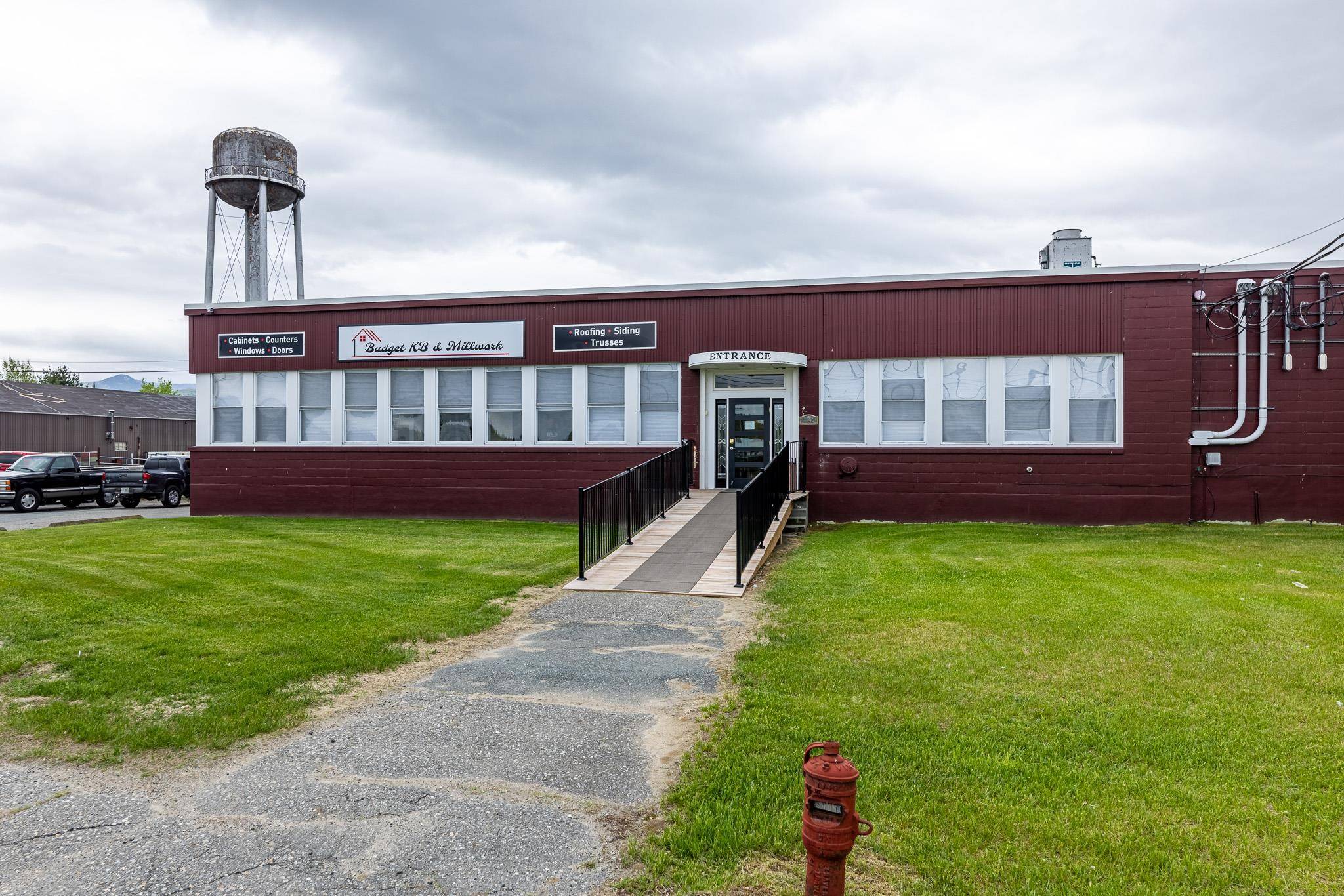 Haverhill, NH 03774,1143 Clark Pond RD