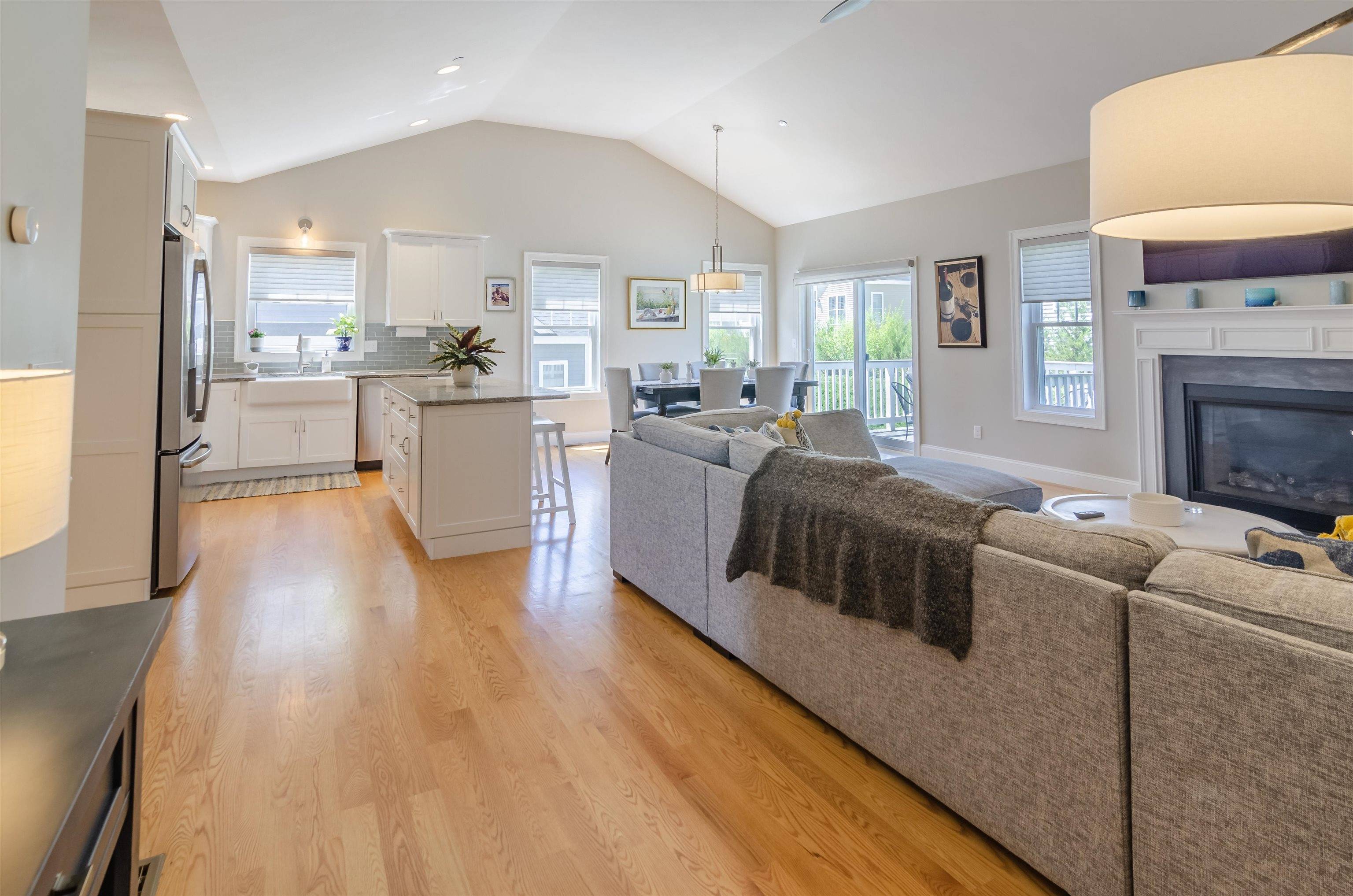 Salem, NH 03079,7 Catalpa RD