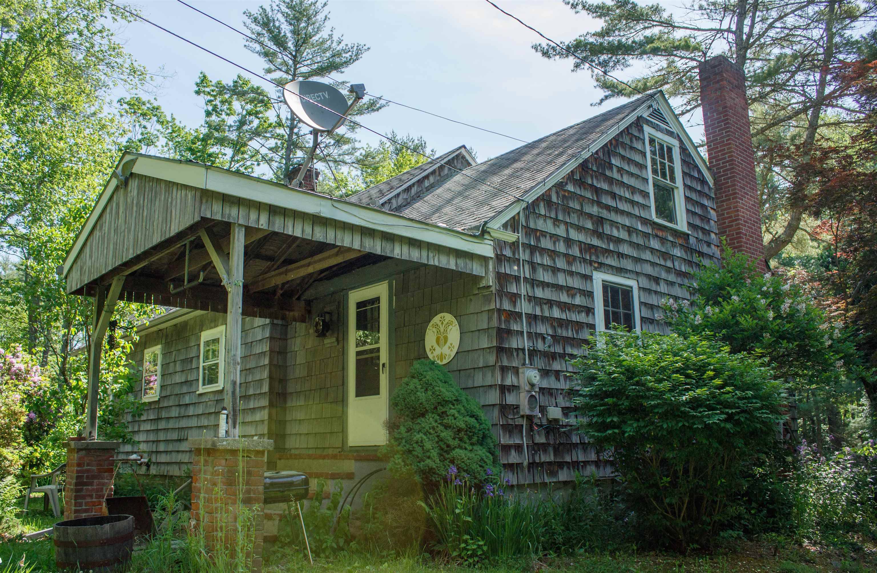 Swanzey, NH 03446,67 Flat Roof Mill RD