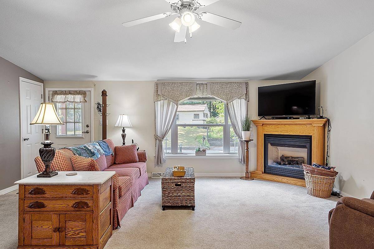 Nashua, NH 03062,12 Cheryl ST