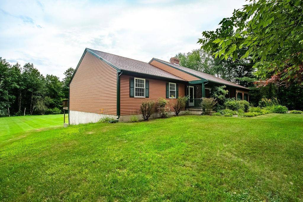 Rochester, NH 03867,585 Pickering RD