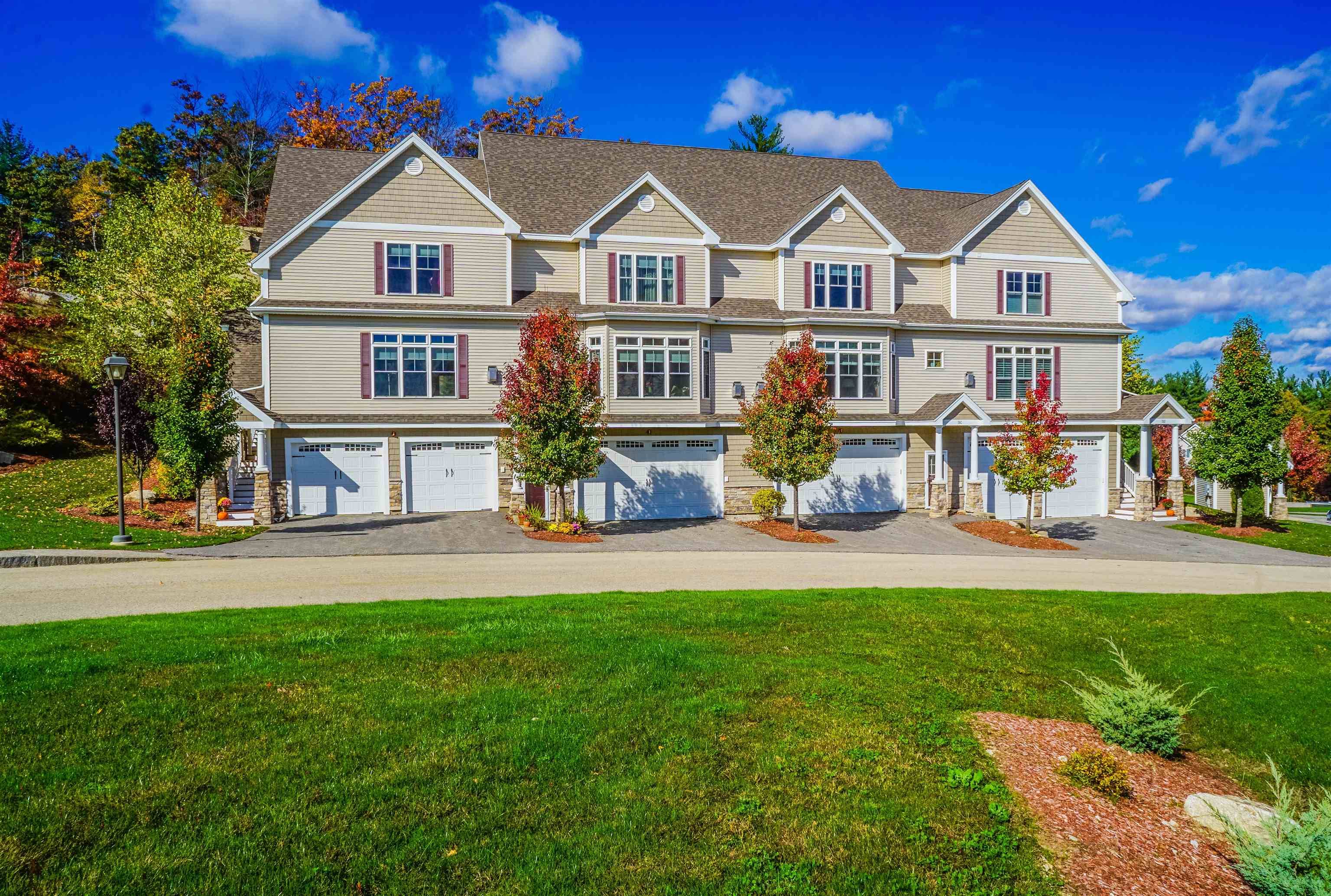 Hooksett, NH 03106,16 Manor DR #A
