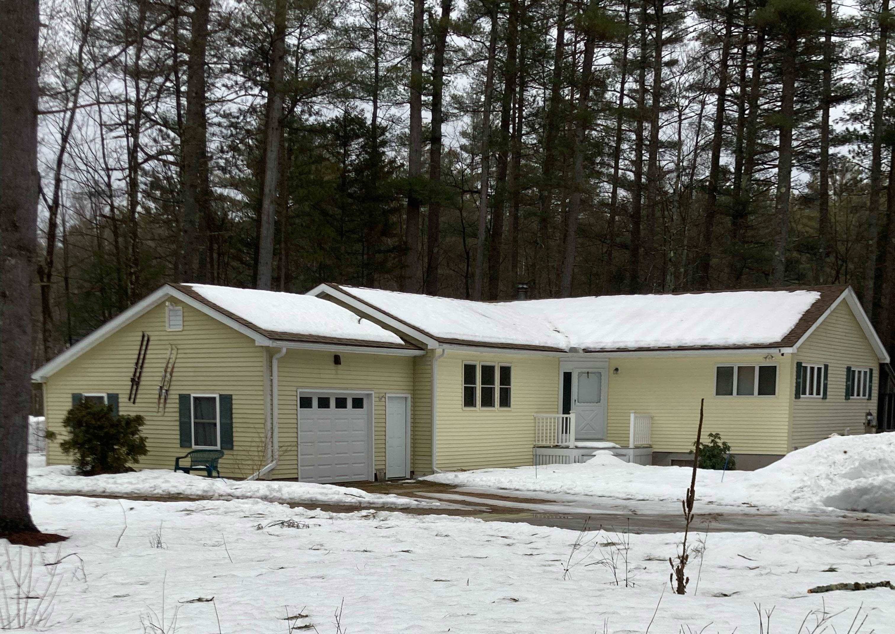 Conway, NH 03860,11 Crossbow LN