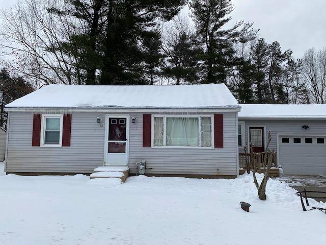 Plaistow, NH 03865,18 OLD RD