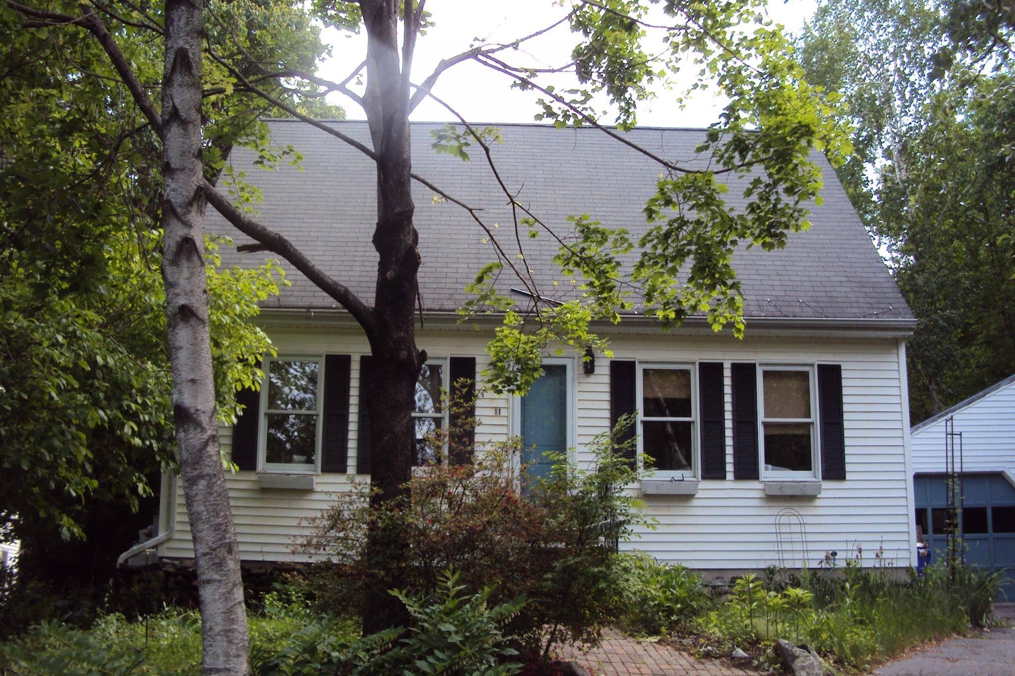 Exeter, NH 03833,11 Oak Hill LN