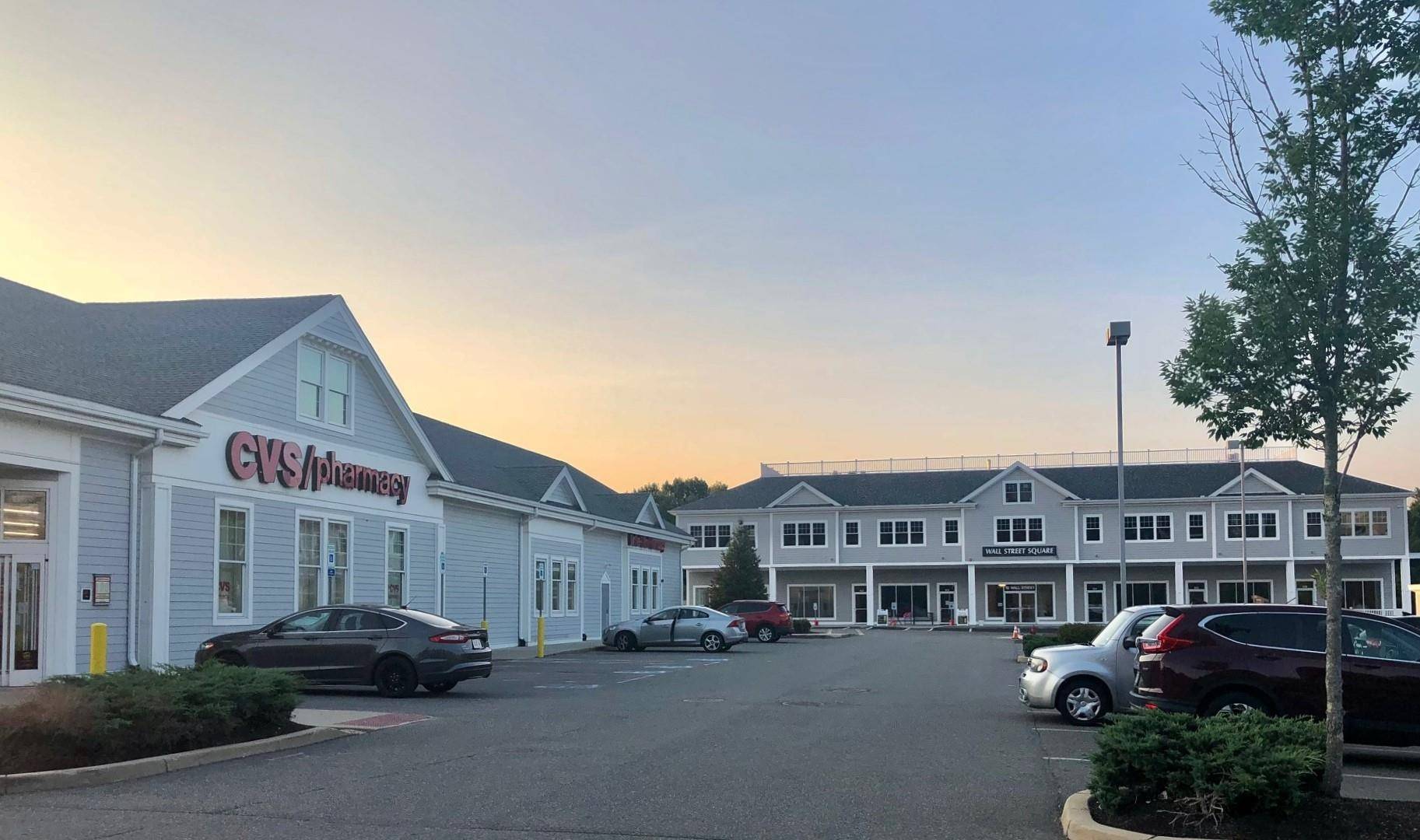 Windham, NH 03087,1 Wall ST #Divisible Office Suites