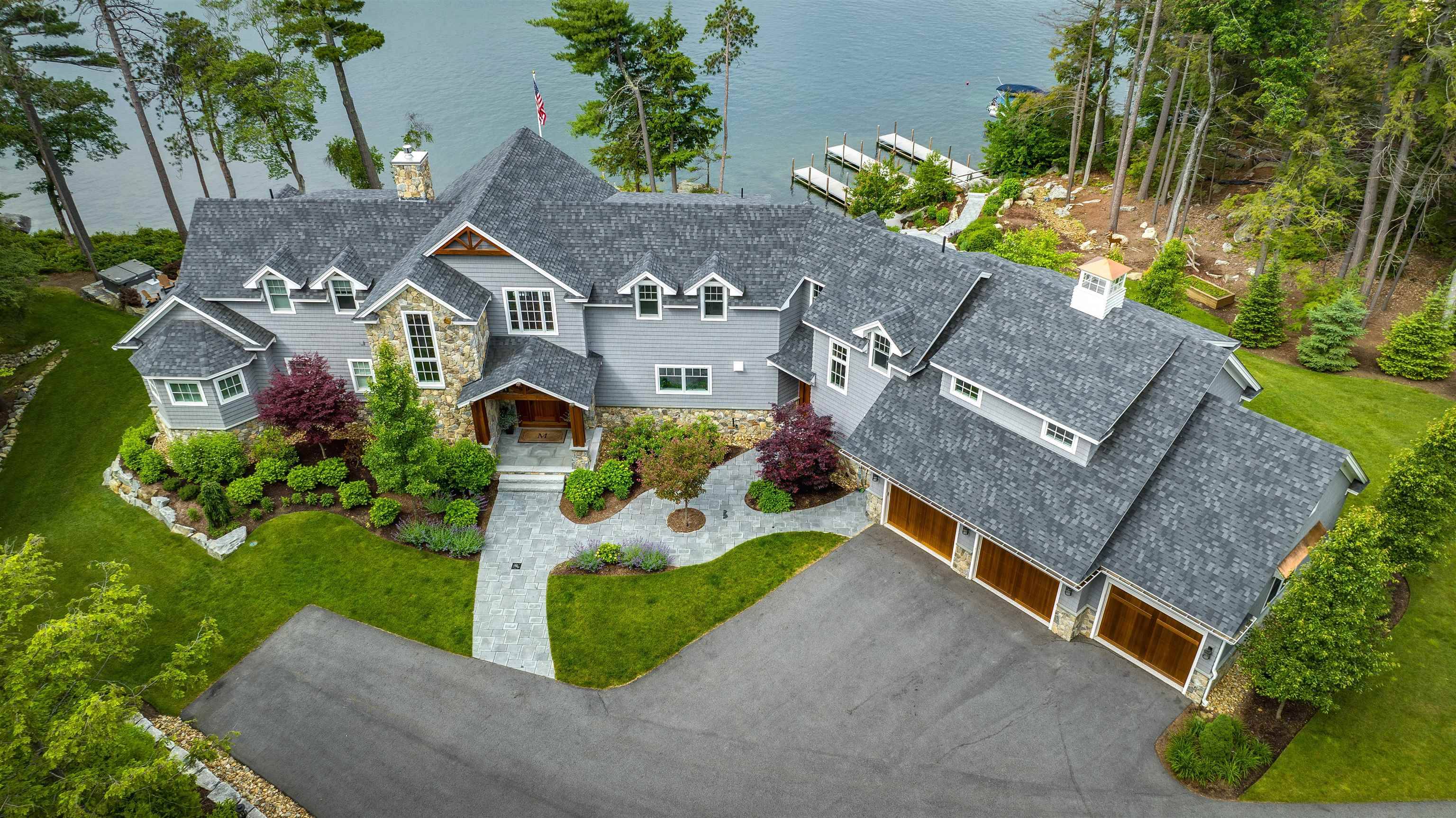 Meredith, NH 03253,73/74 Spindle Point RD