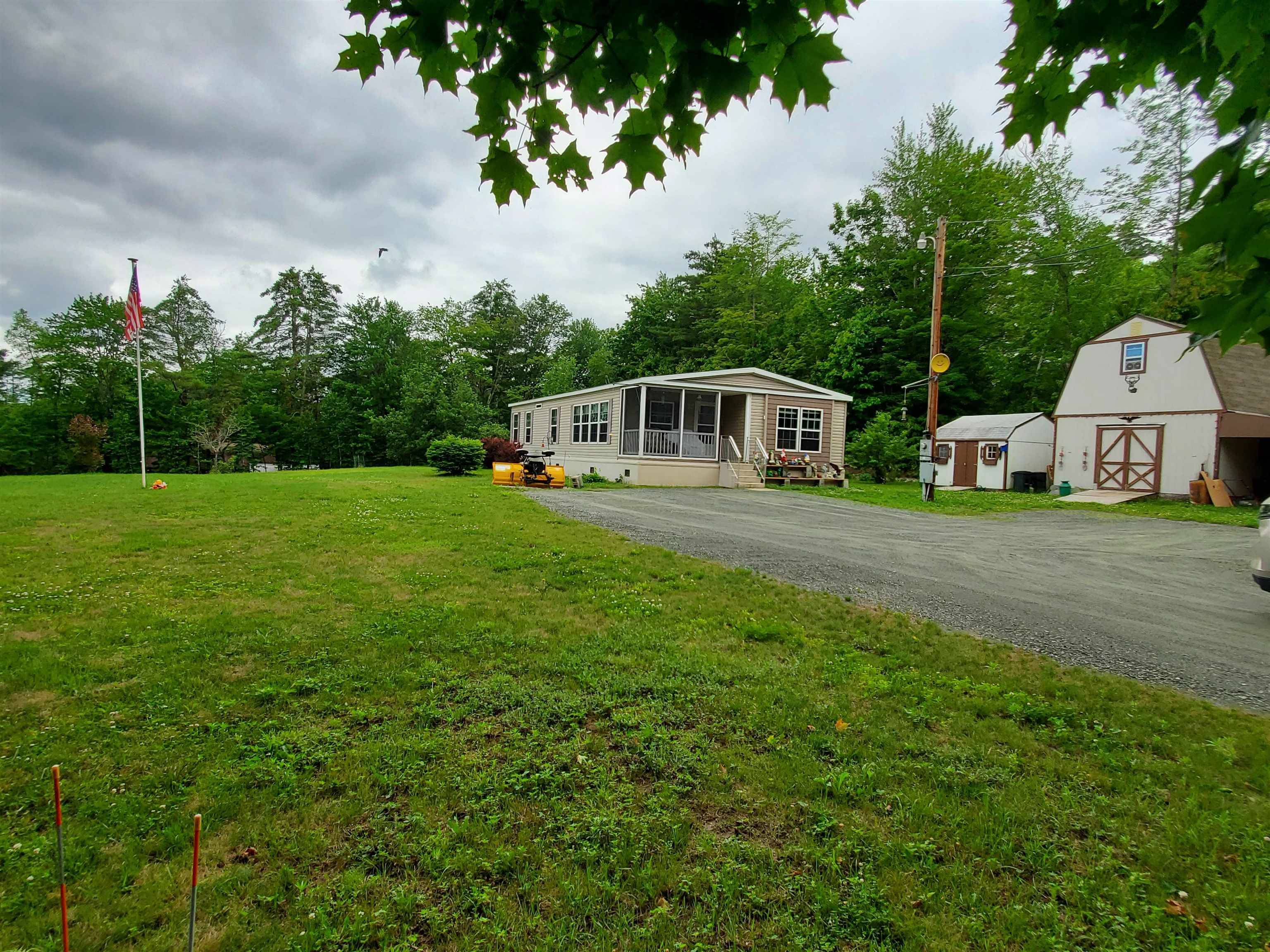 Canaan, NH 03741,5 Hemlock LN