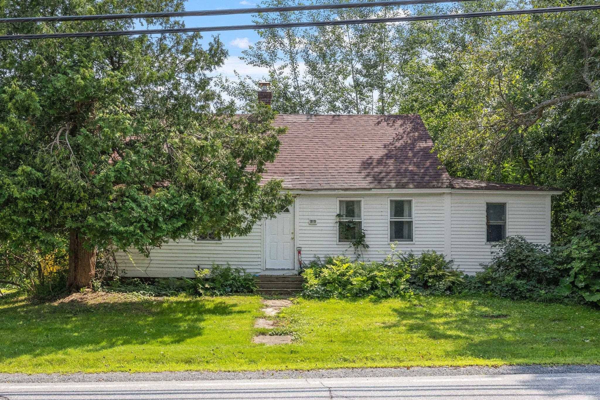 Hanover, NH 03755,23 Greensboro RD