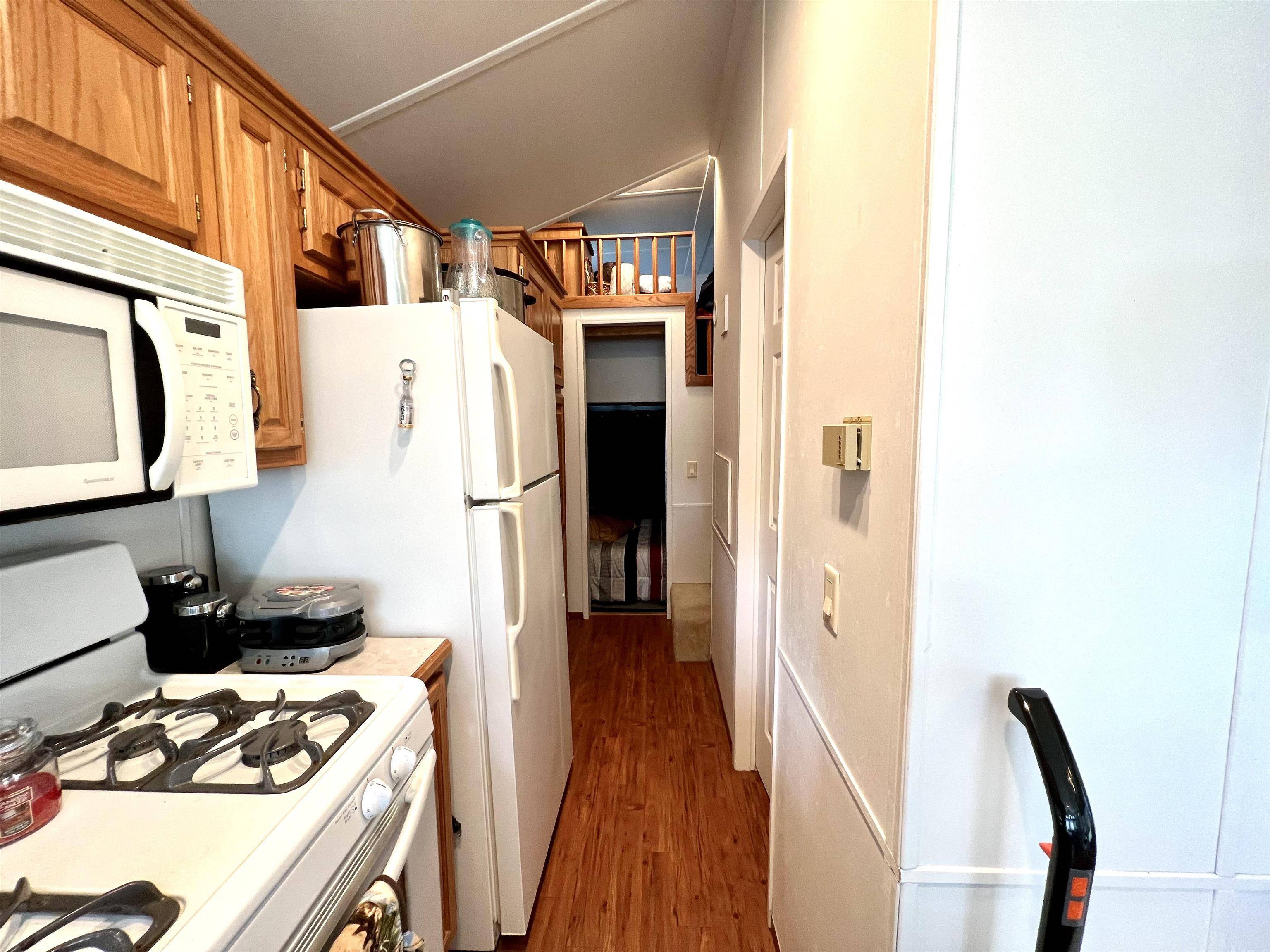 MH6 Forbes Hill RD Colebrook, NH 03576