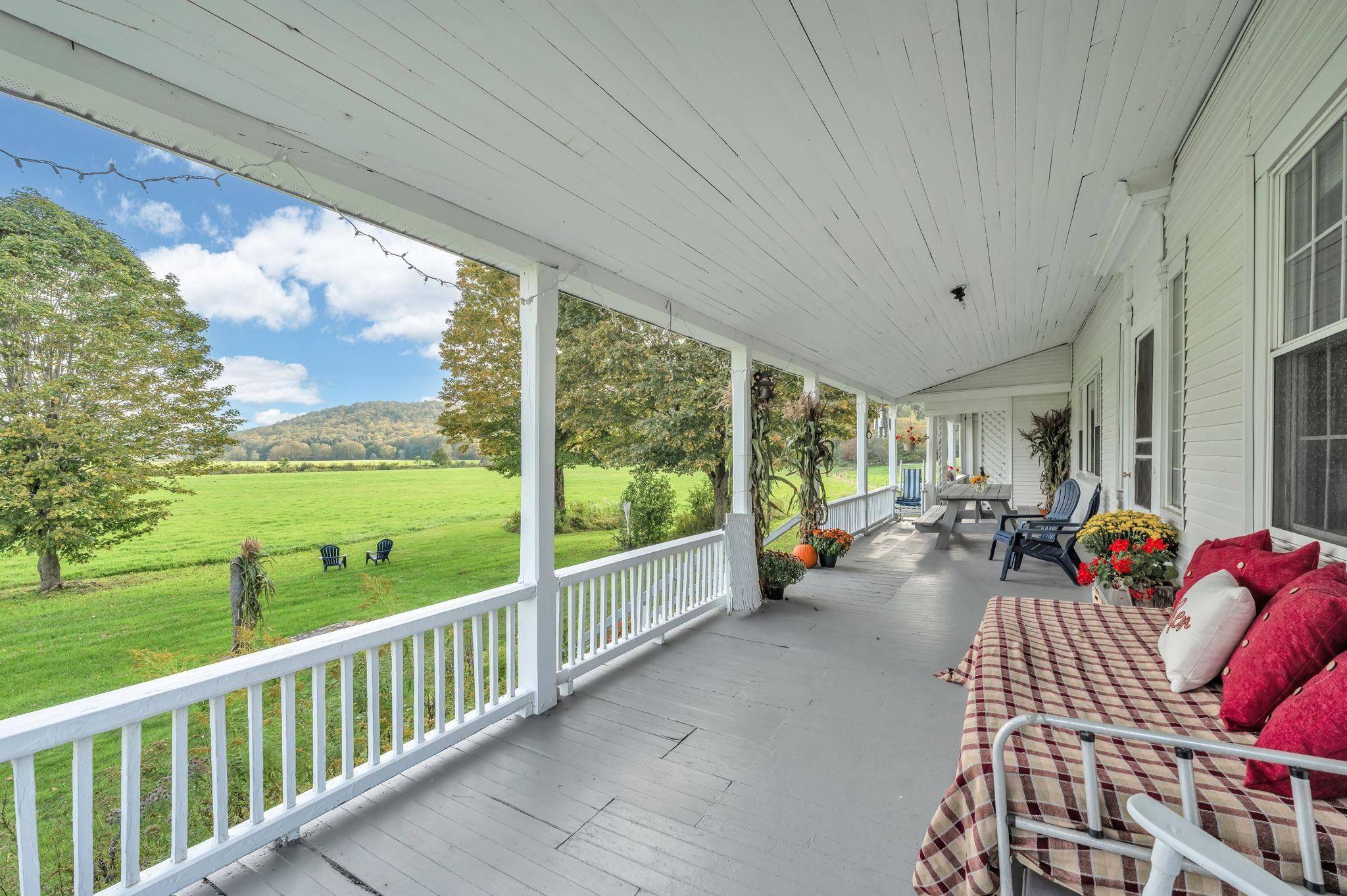 36 Woffenden RD Wilmington, VT 05363