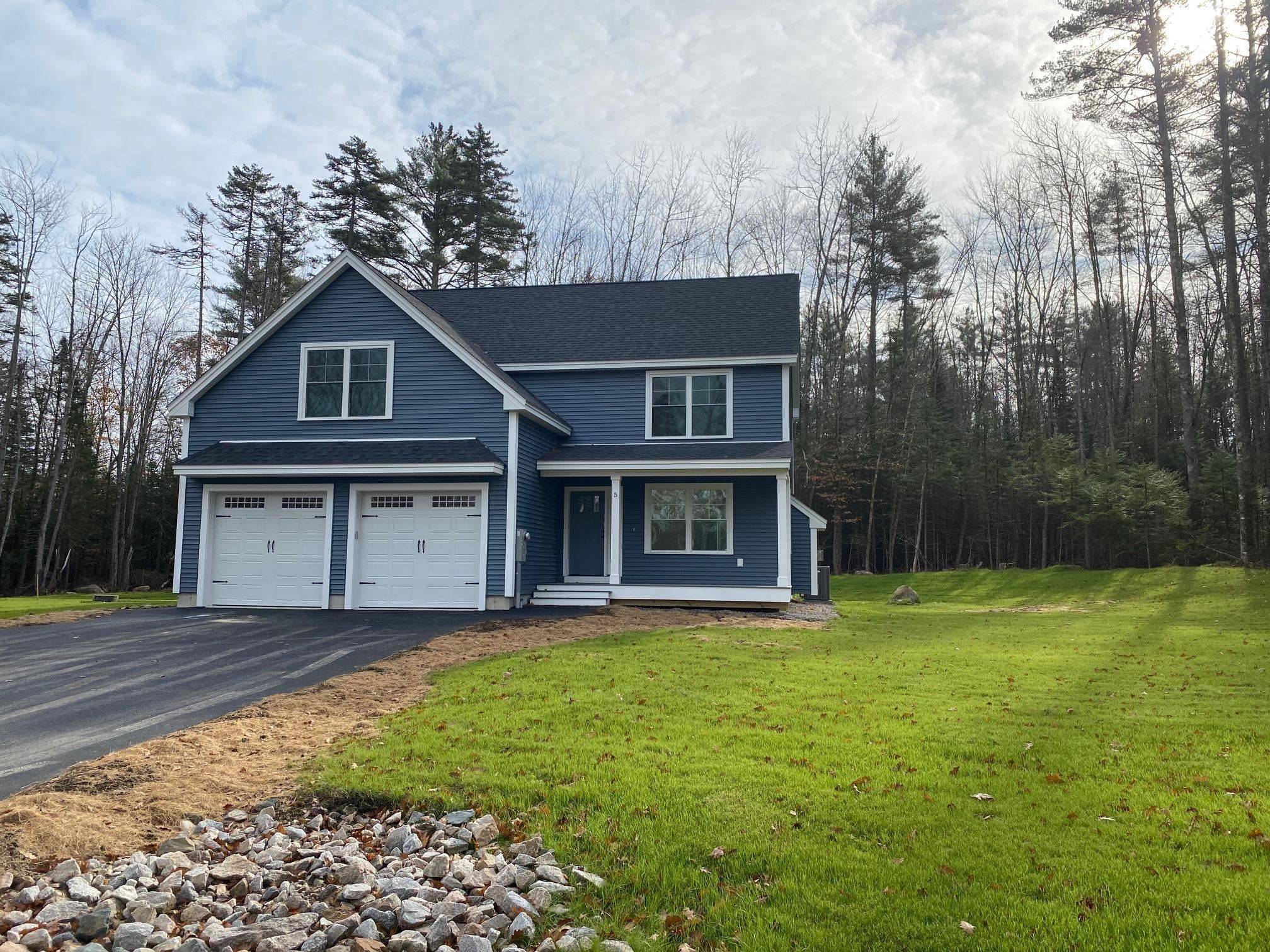 Tuftonboro, NH 03816,5 Bayview DR