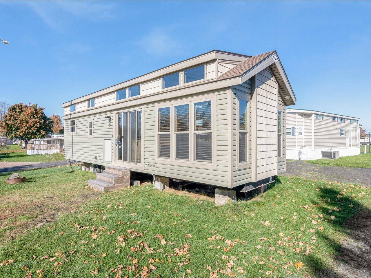 South Hero, VT 05486,4 Nautical CT