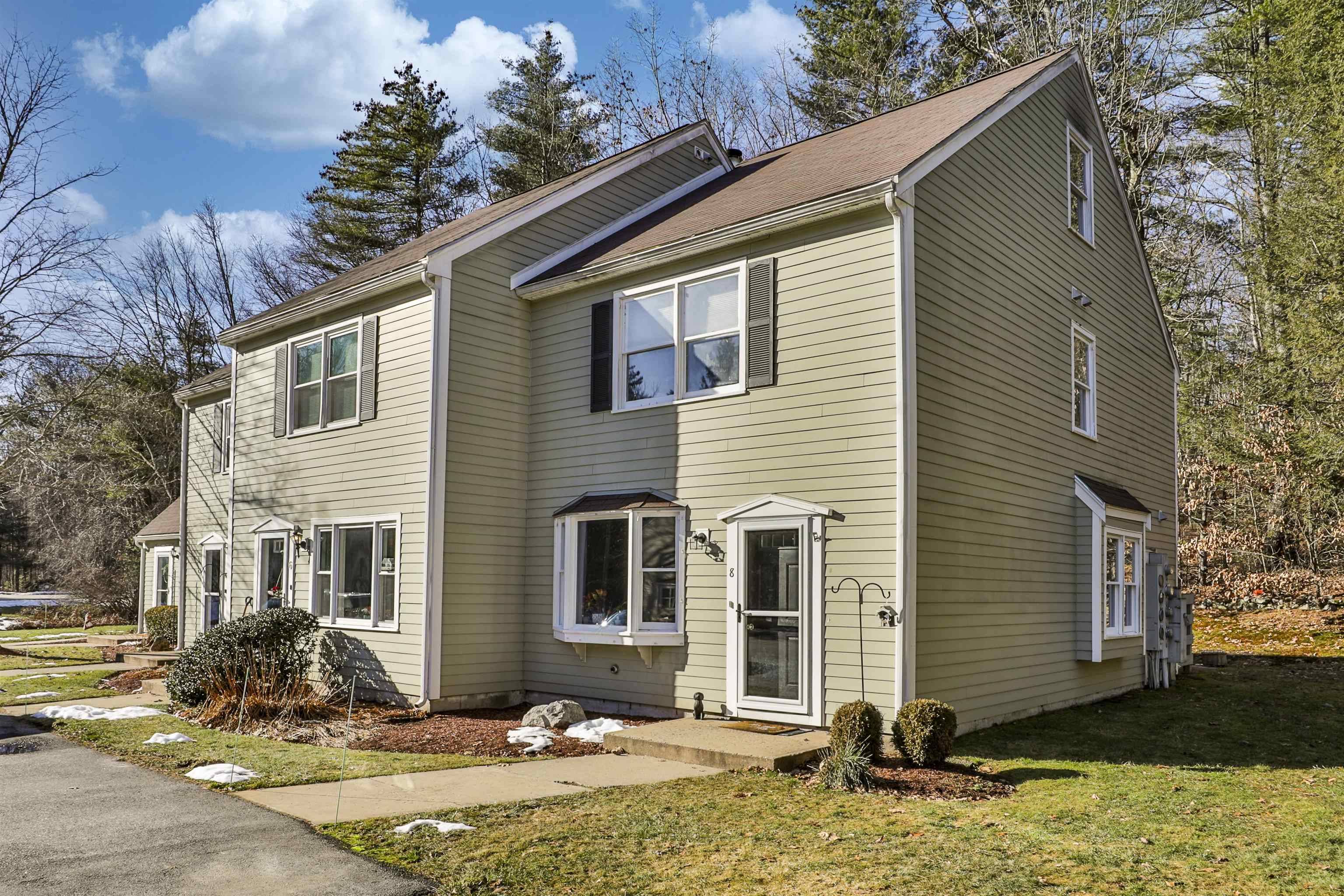 Merrimack, NH 03054,8 Chestnut CIR