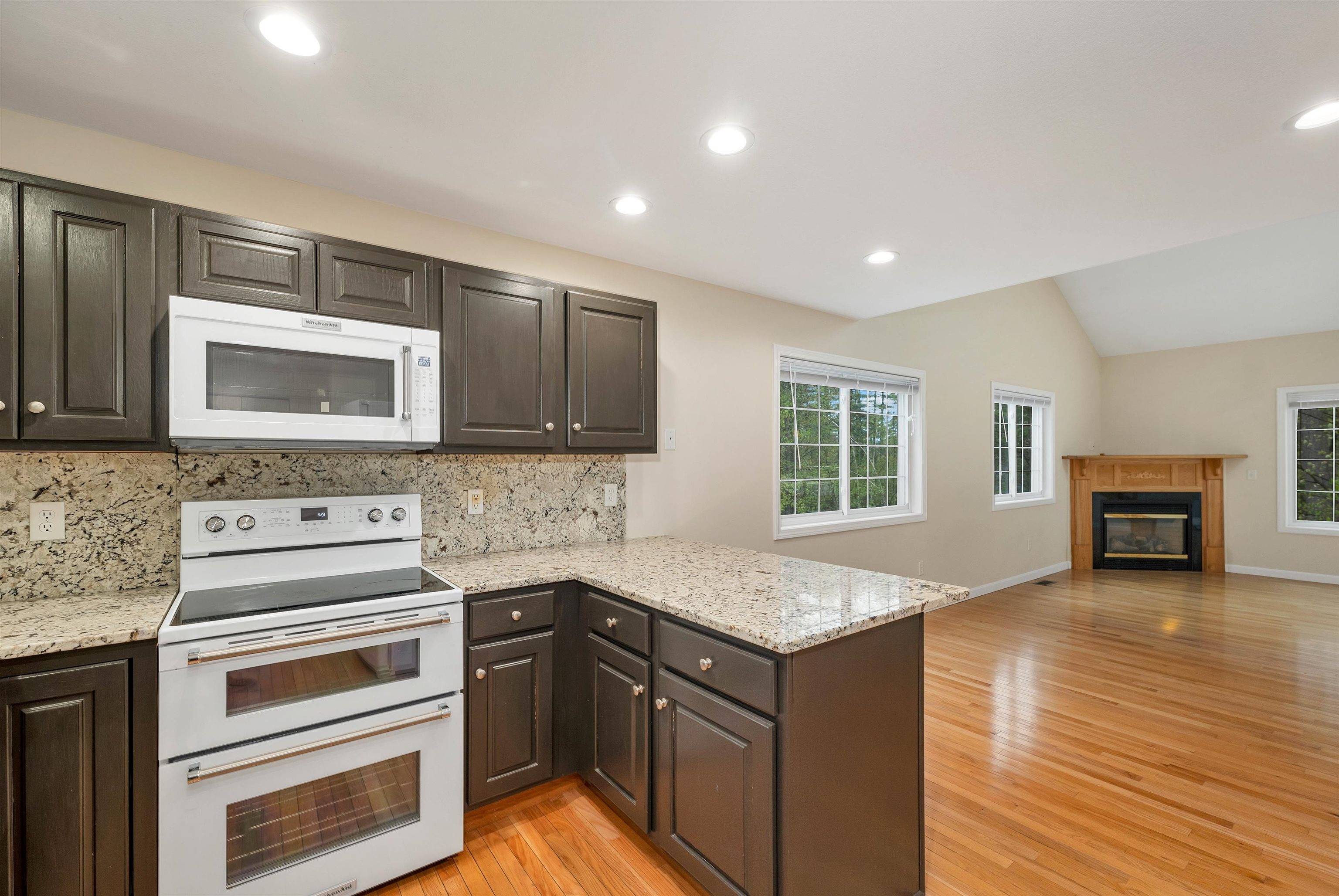 Conway, NH 03818,36 Murray LN