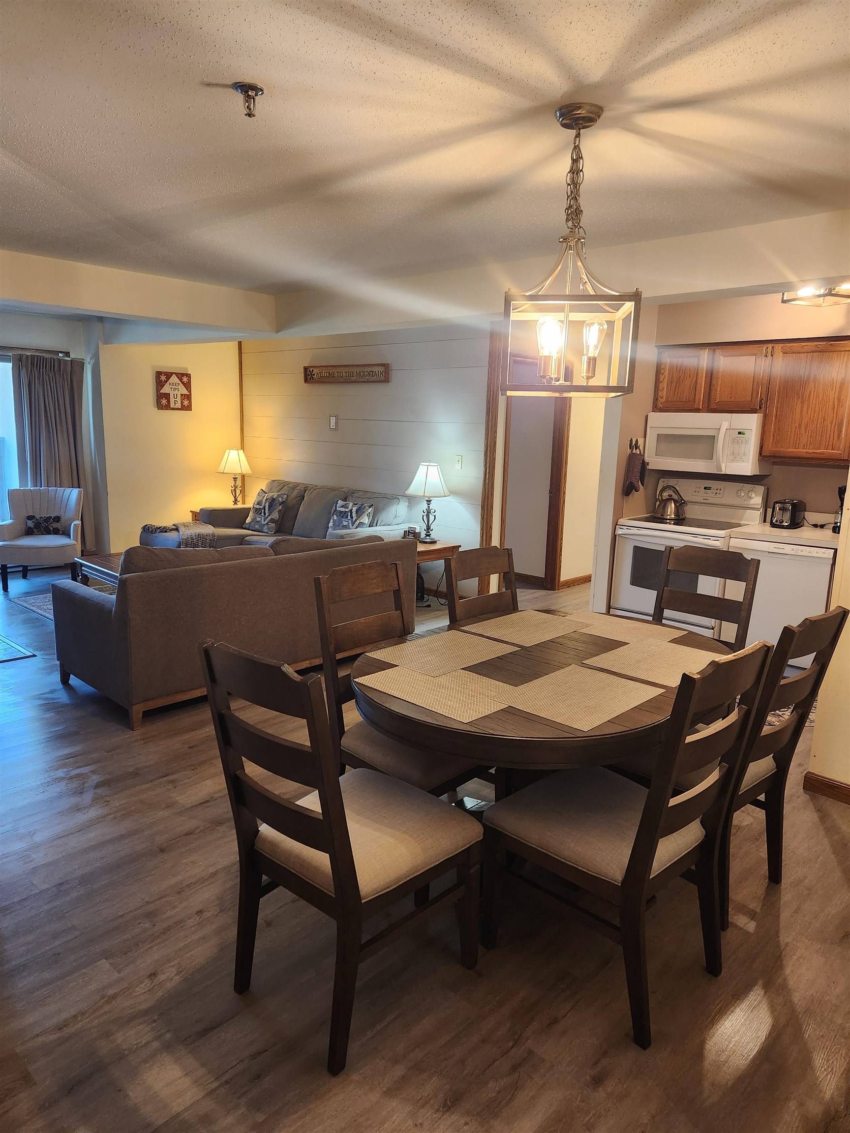 Killington, VT 05751,133 East Mountain RD #3B15