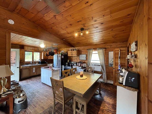 Northfield, VT 05663,17 Tracy Hill RD