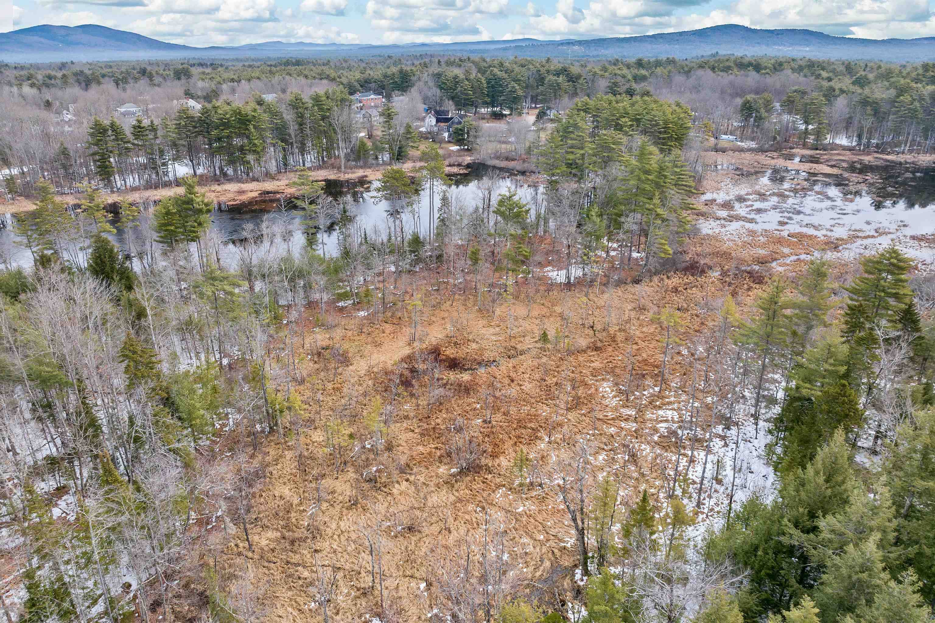 Ossipee, NH 03864,97 Route 28