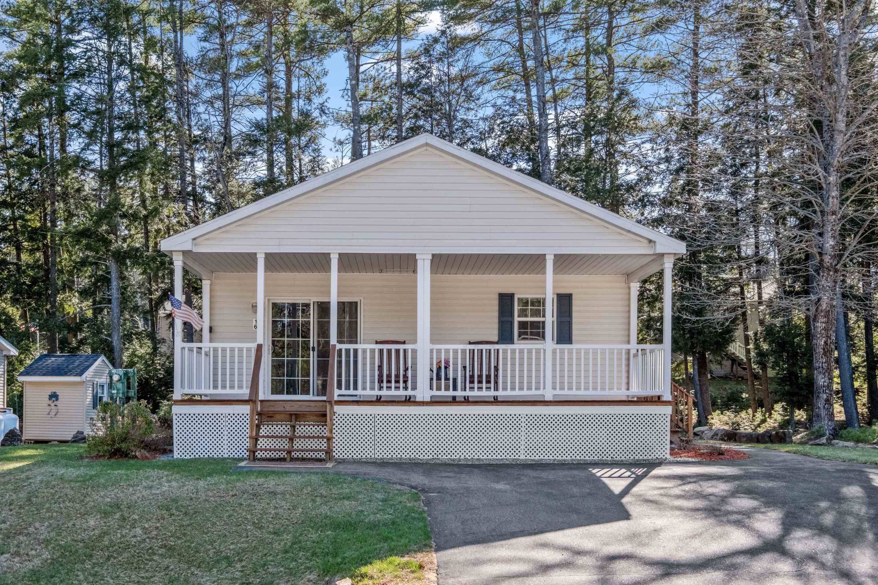 New Hampton, NH 03256,16 Mansfield Woods WAY