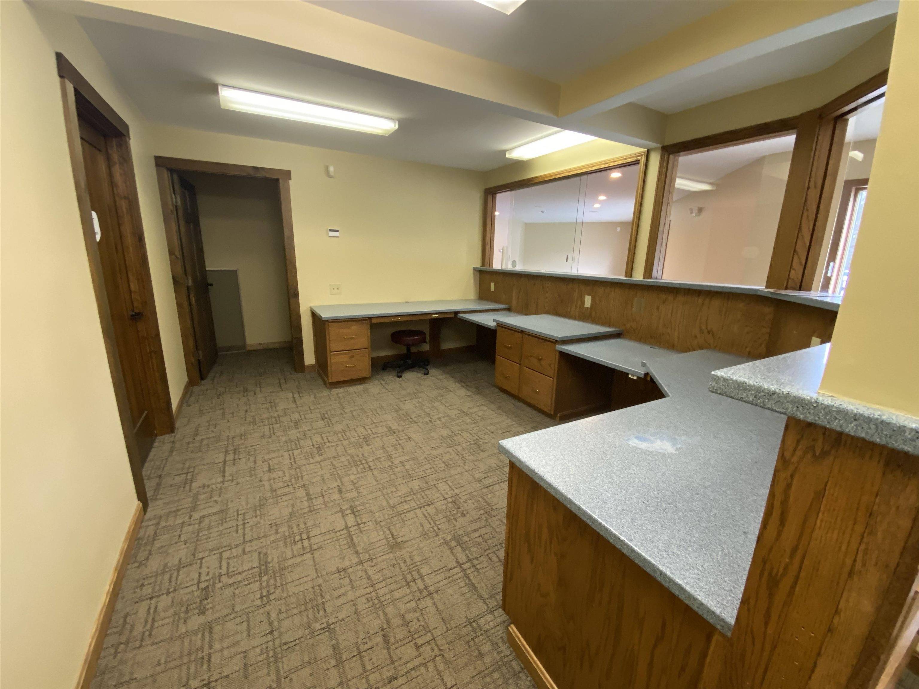 Littleton, NH 03561,81 Bethlehem RD