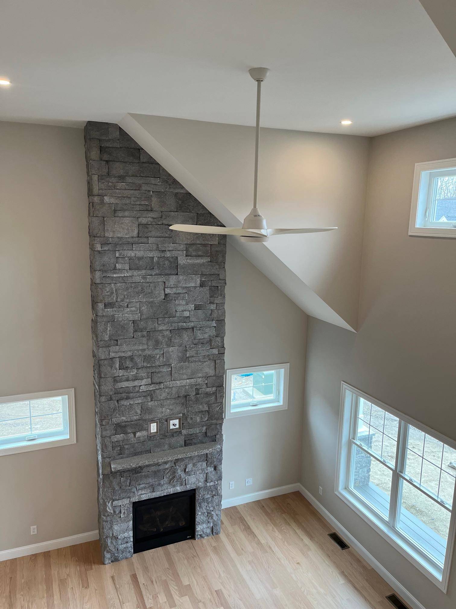 Windham, NH 03087,8 Kinsman LN