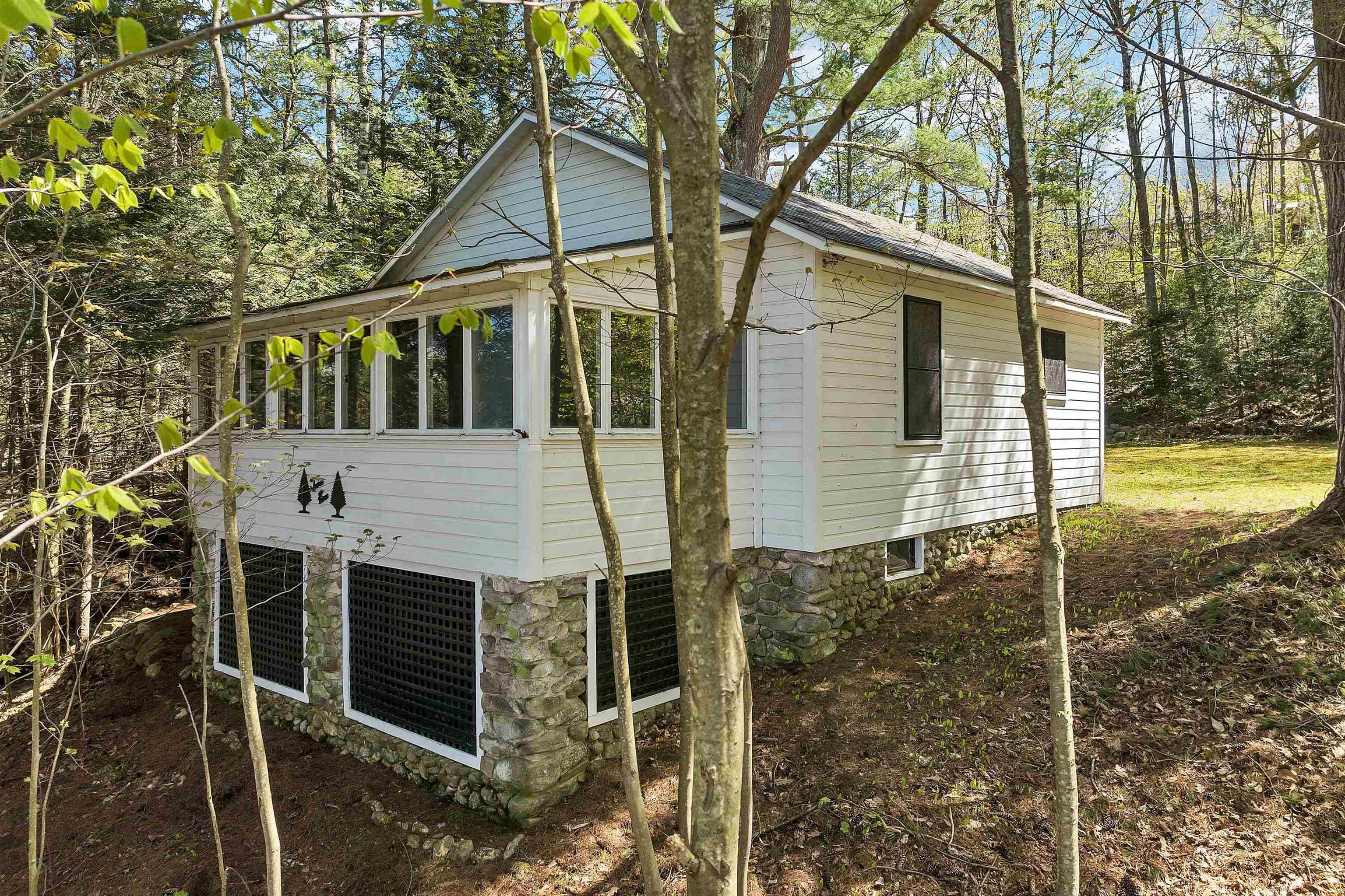 Alton, NH 03810,25 Railroad AVE