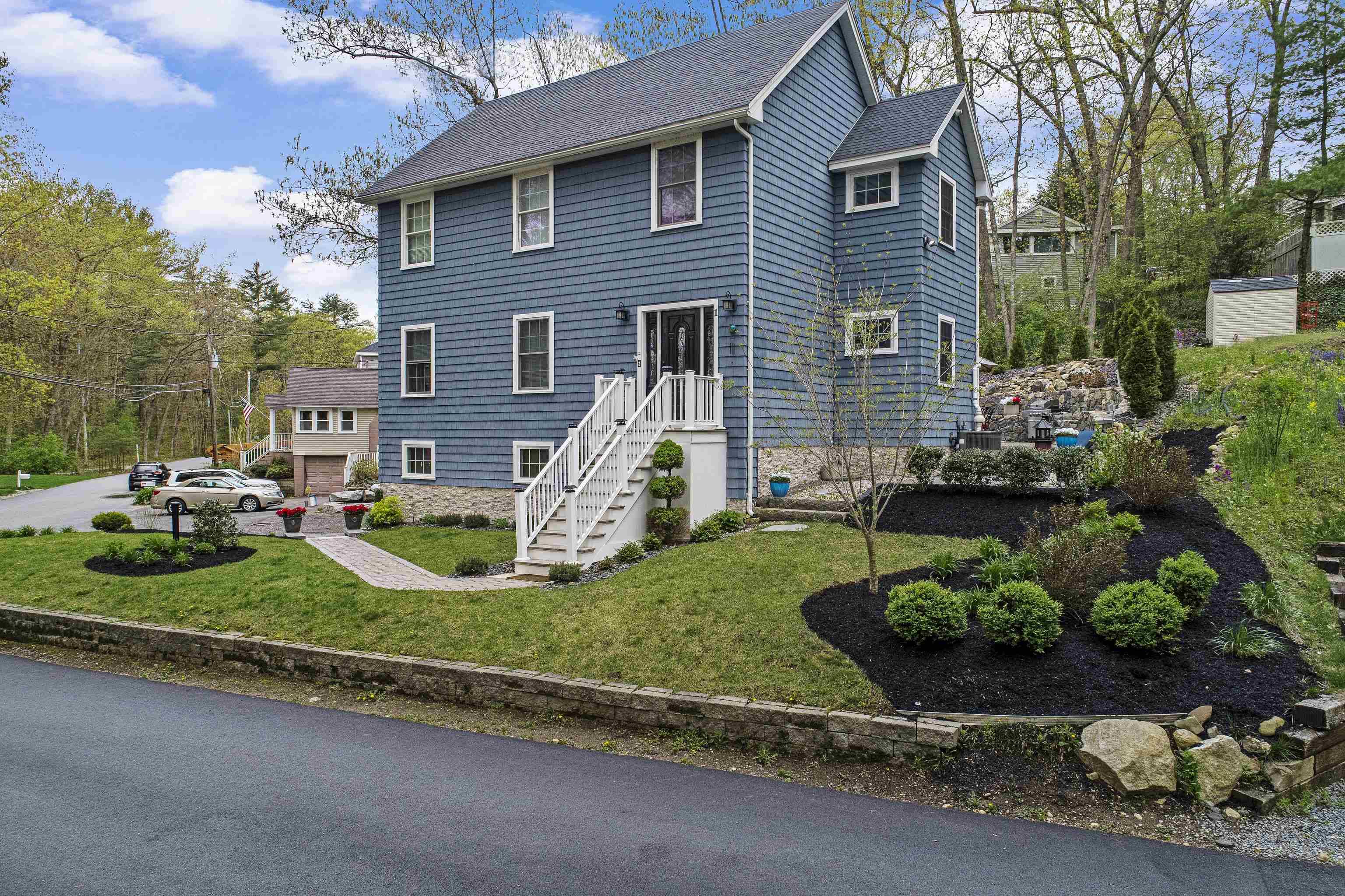 Windham, NH 03087,1 First ST