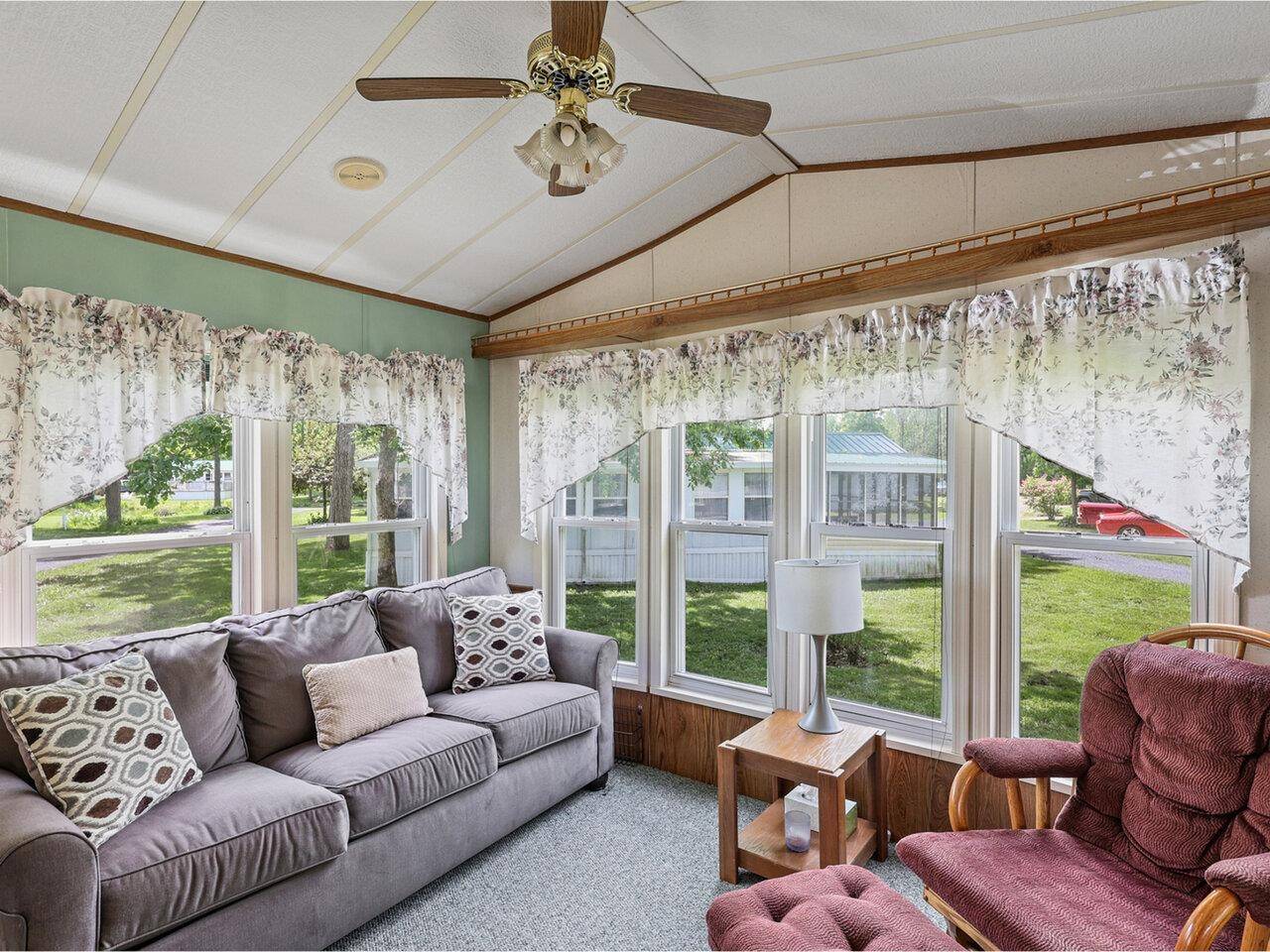 South Hero, VT 05486,1 Pike CIR