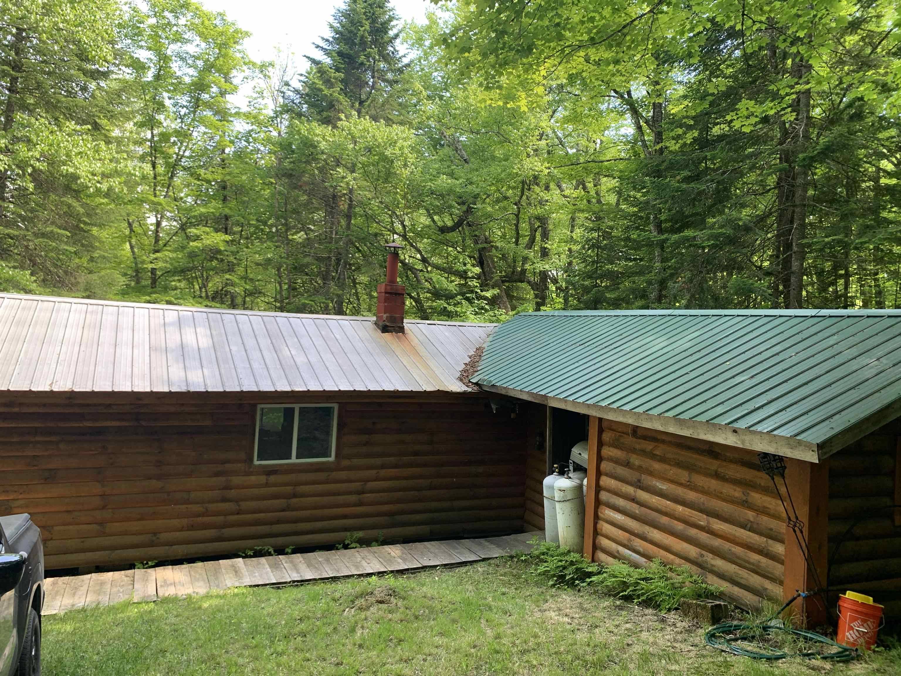 Odell, NH 03590,39 Nash Stream RD