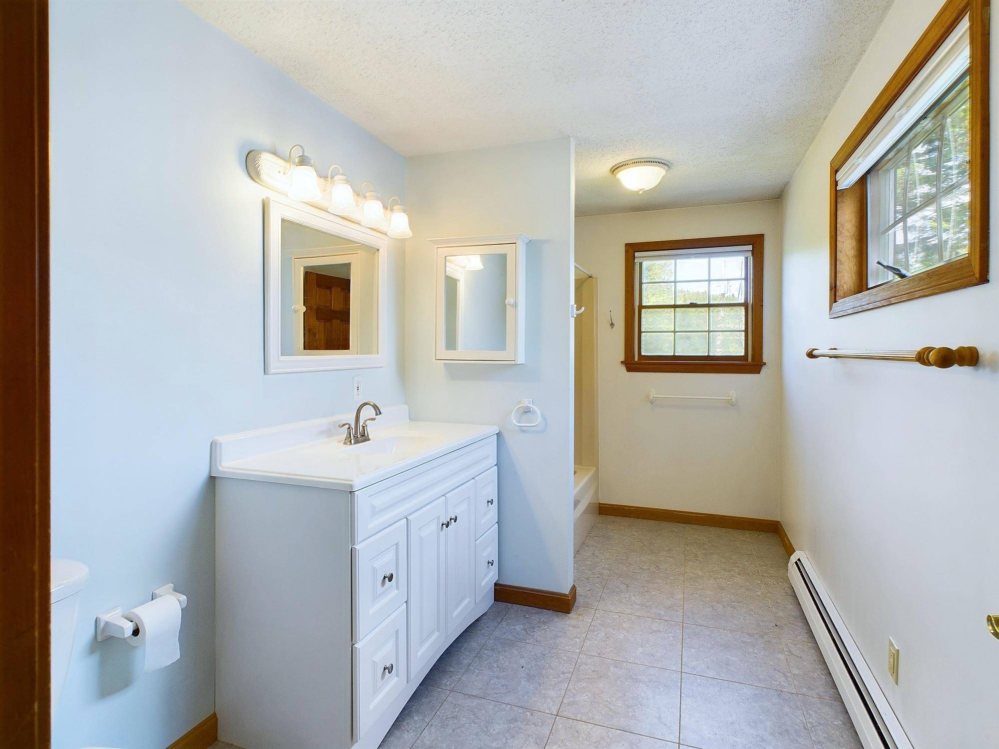 26 Russell RD Colebrook, NH 03576