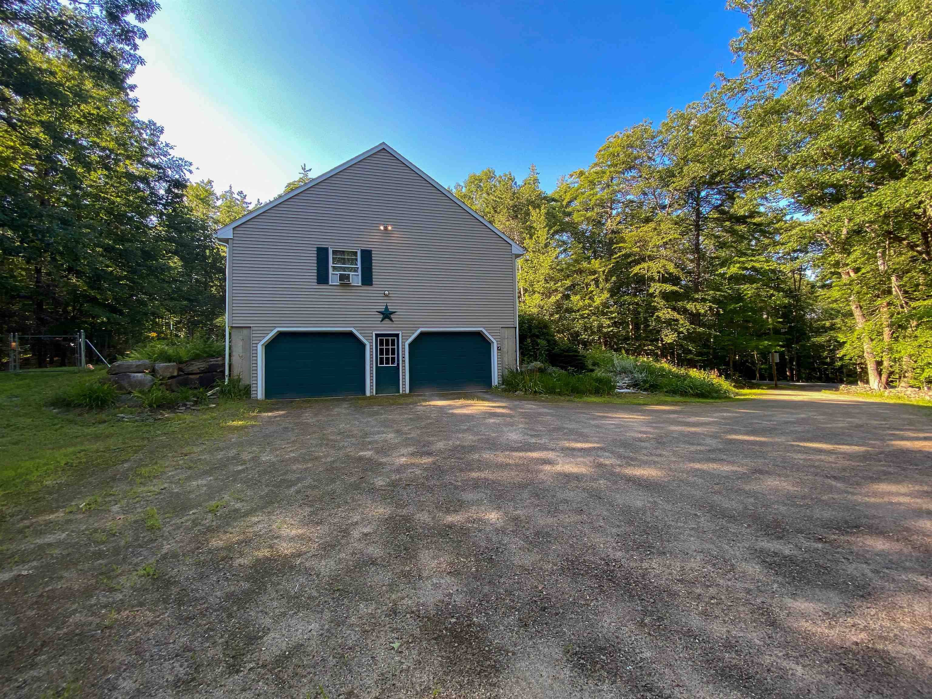 Moultonborough, NH 03254,431 Sheridan RD
