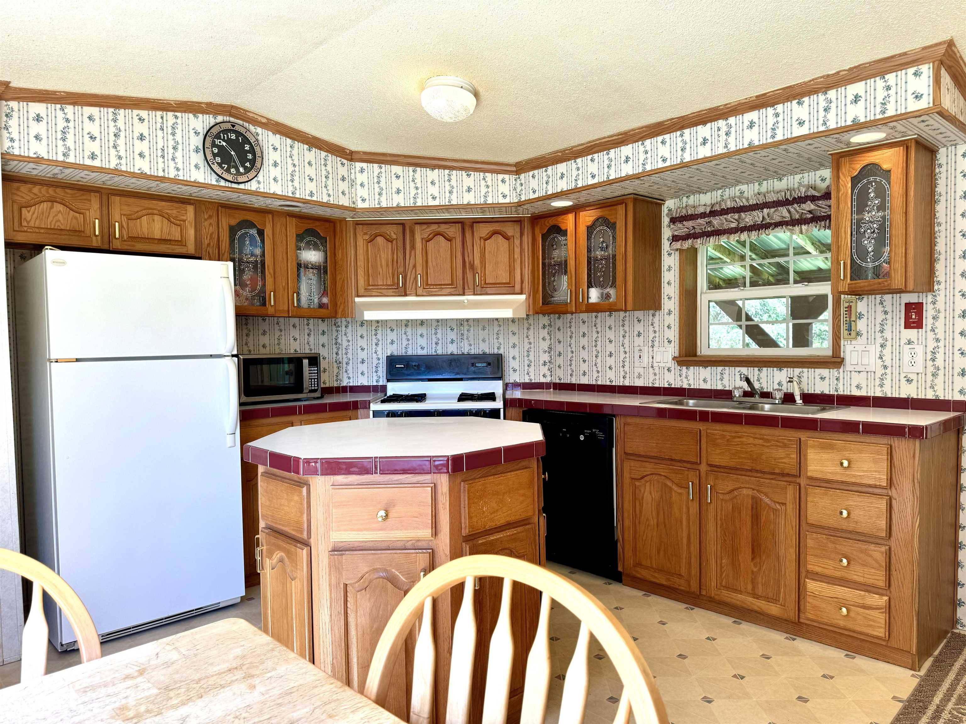 Lunenburg, VT 05906,727 Baptist Hill RD #1