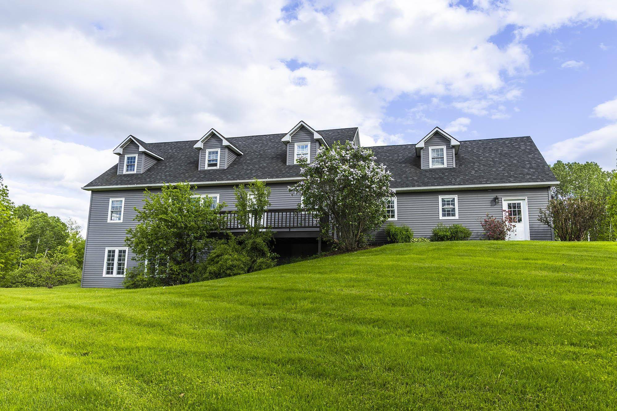 Newport City, VT 05855,86 Appletree LN