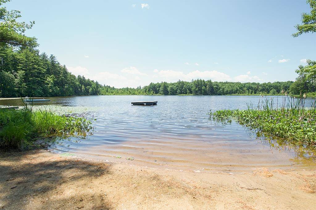 Sandown, NH 03873,24 Showell Pond RD