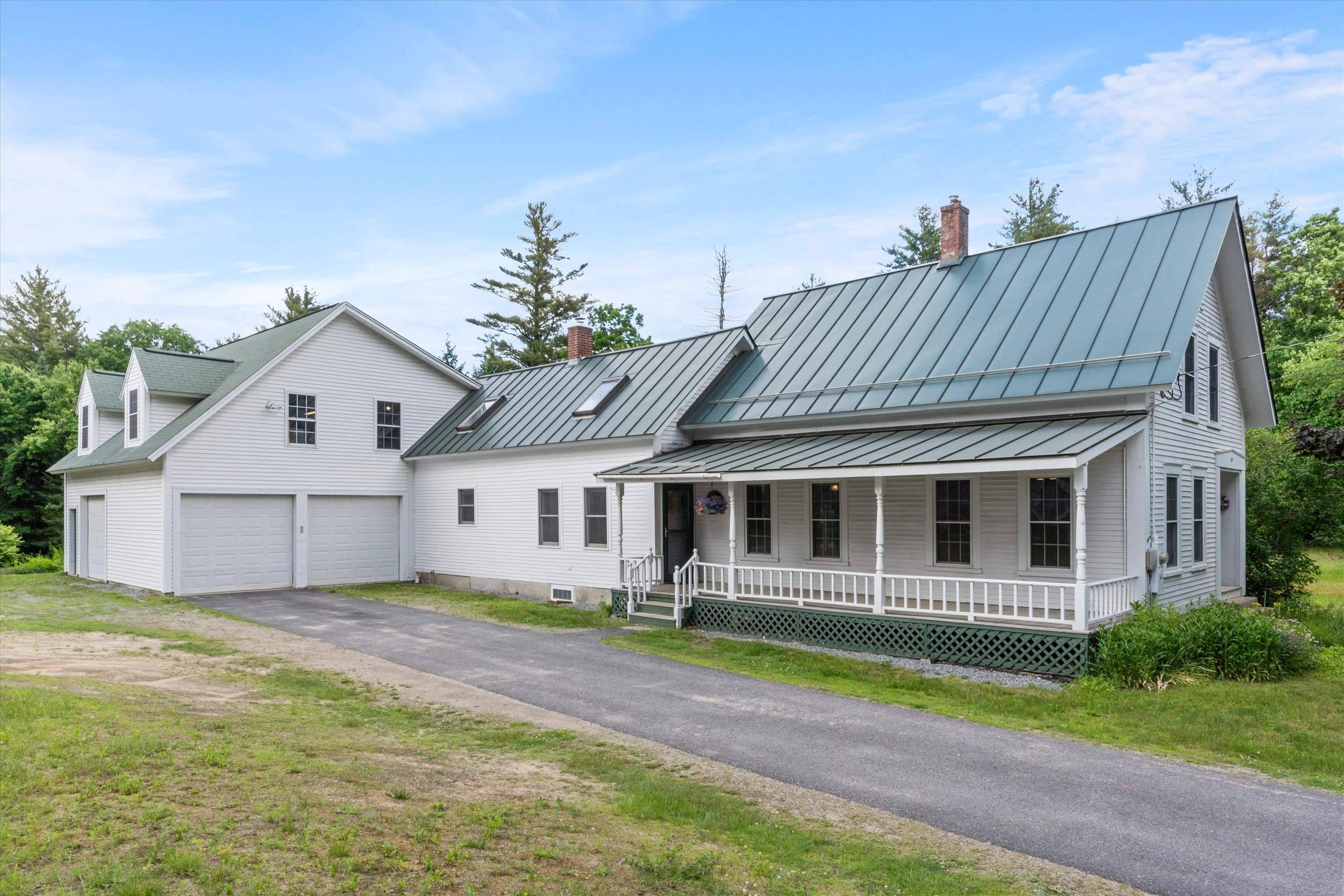 Bradford, NH 03221,102 Davis RD