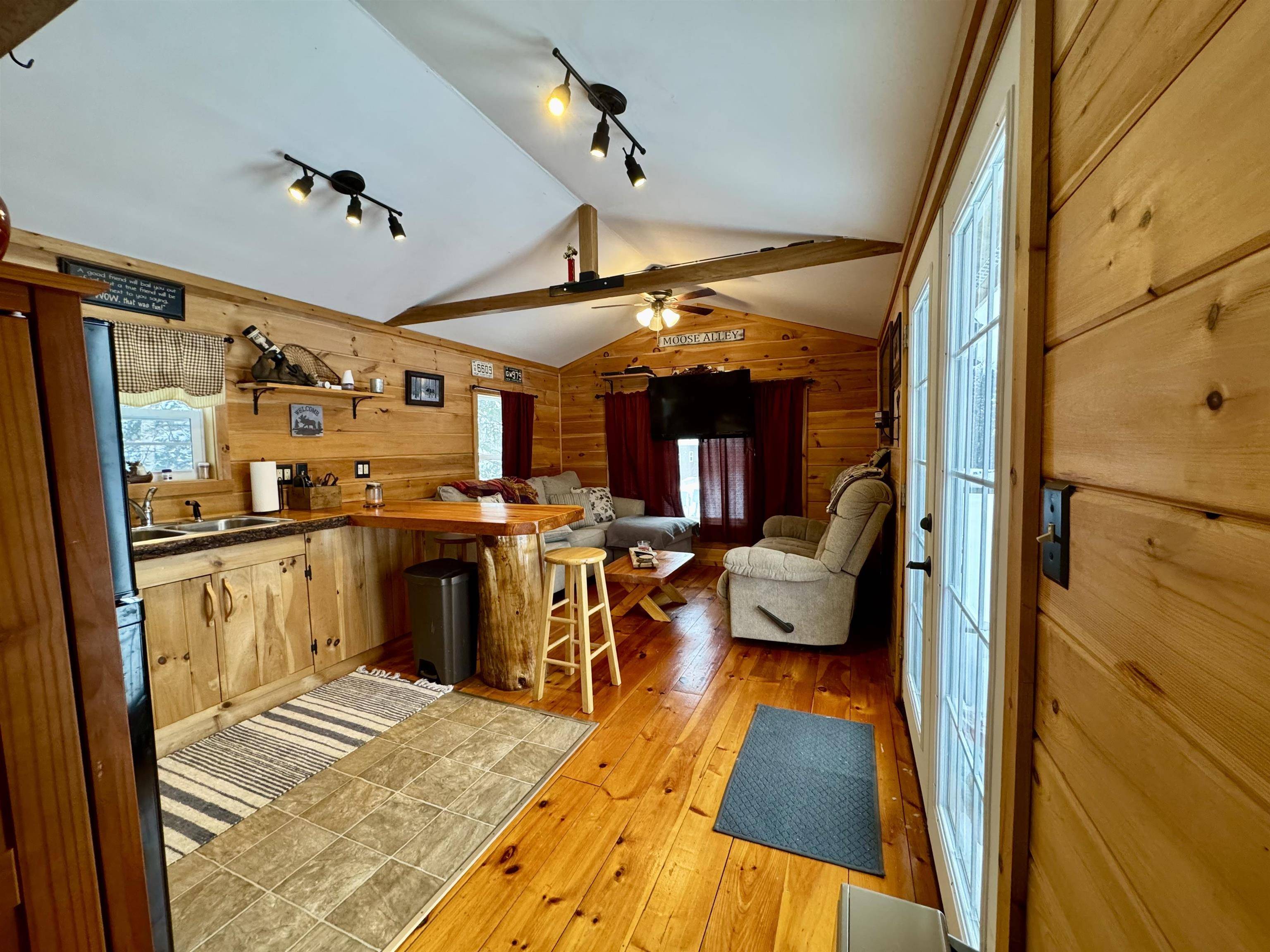 Stewartstown, NH 03597,13 Darwin DR