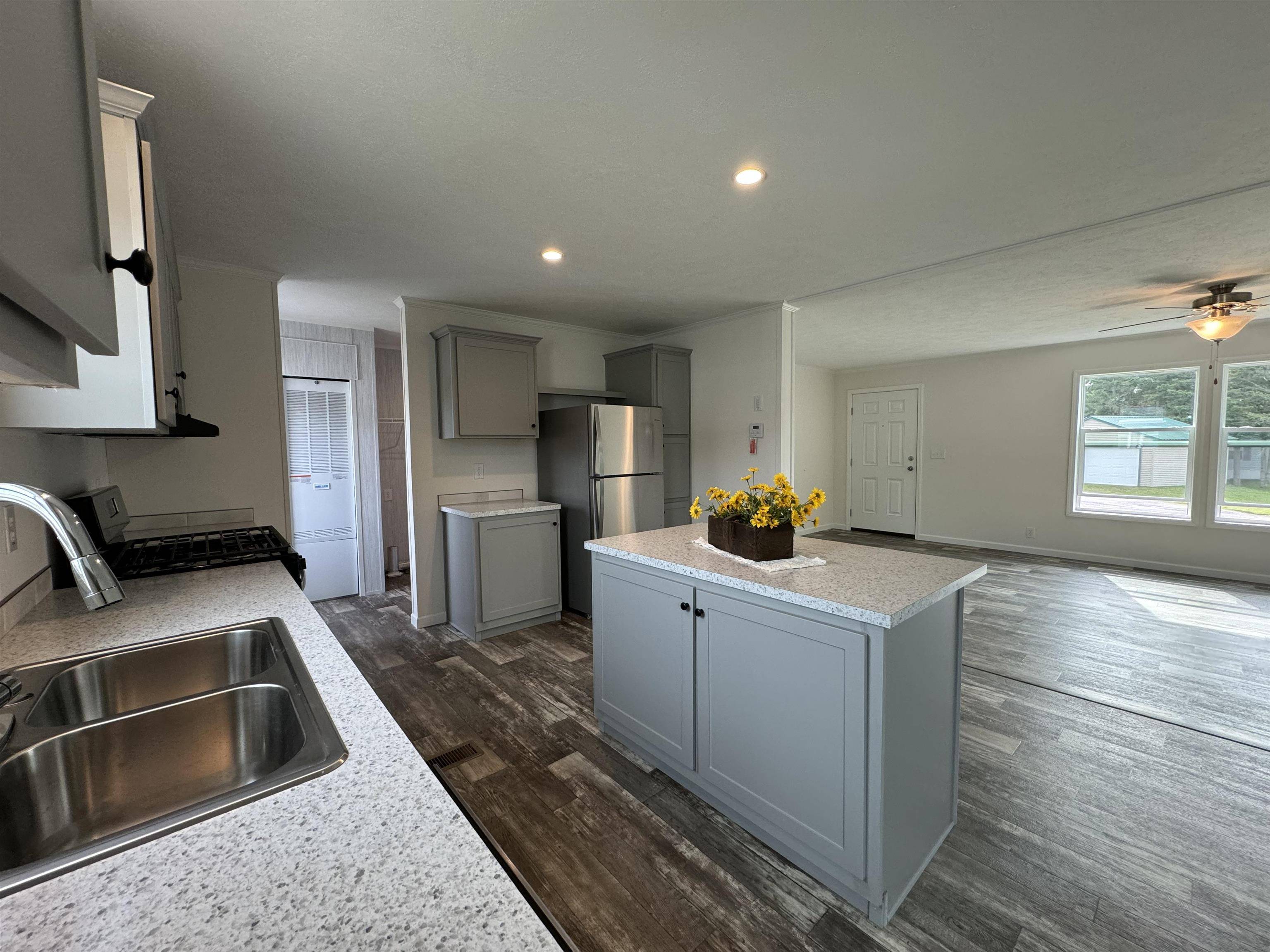 29 Pine ST Colebrook, NH 03576