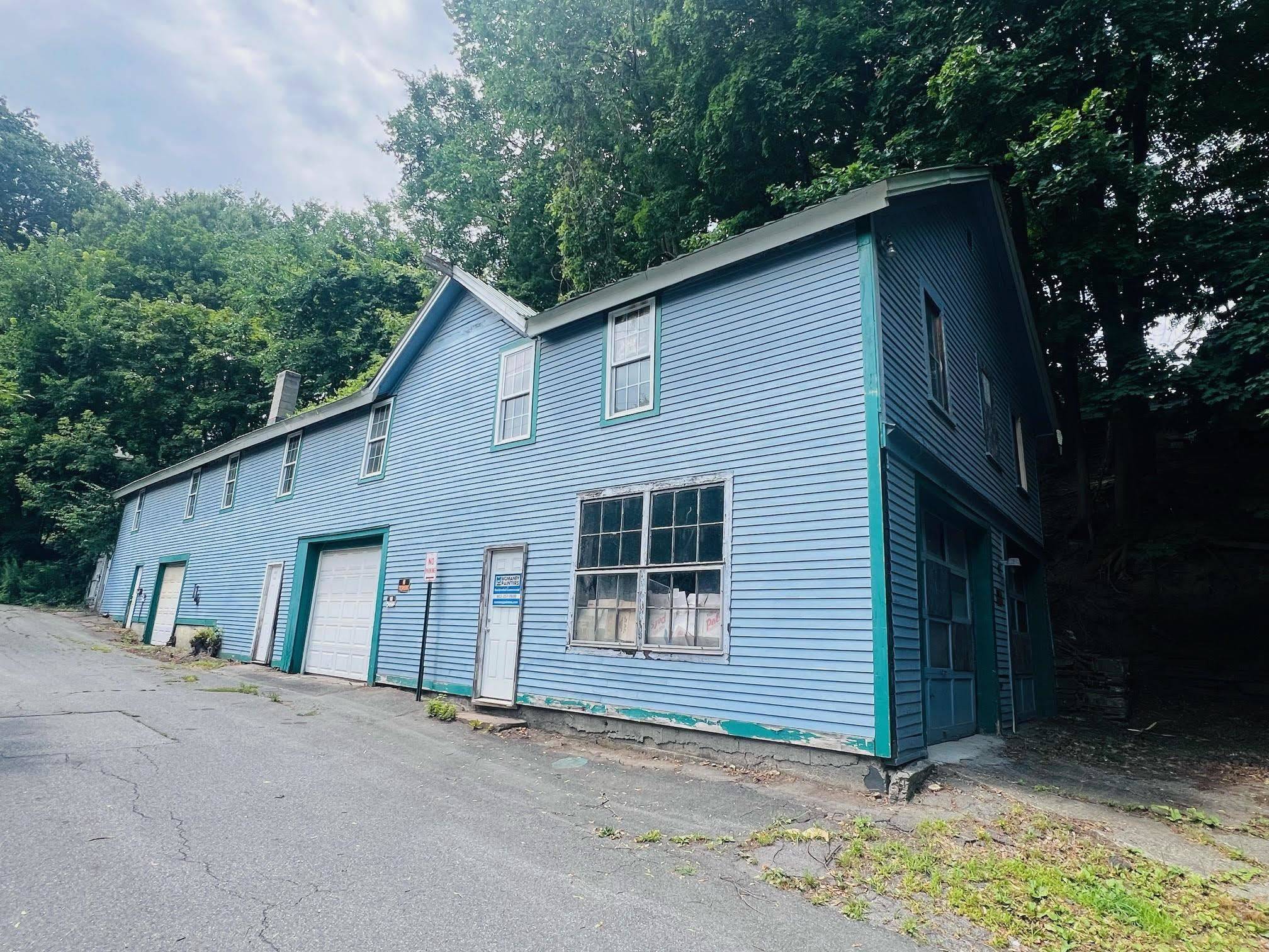Brattleboro, VT 05301,Address not disclosed