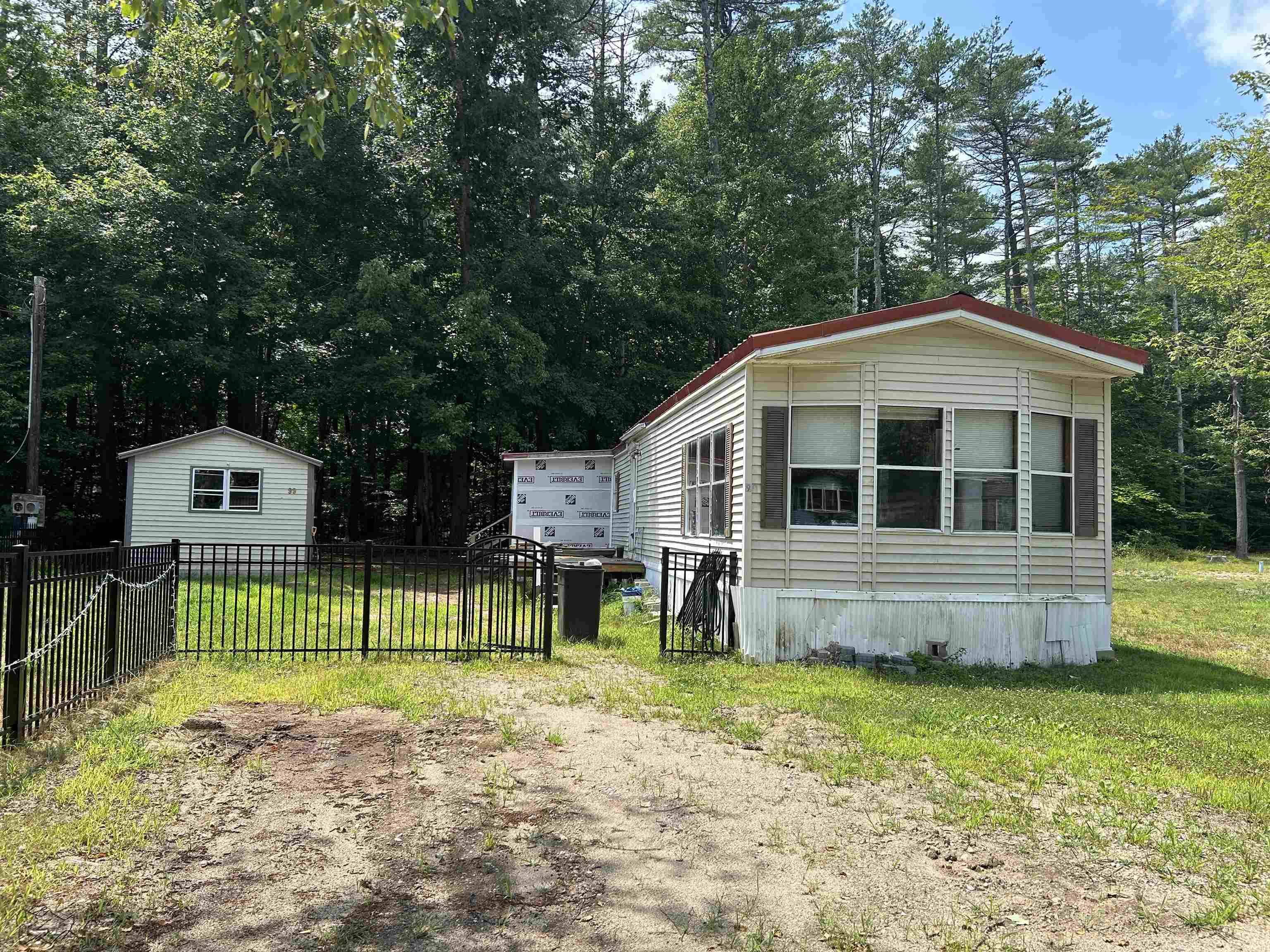 Milton, NH 03851,99 Pineland Park RD