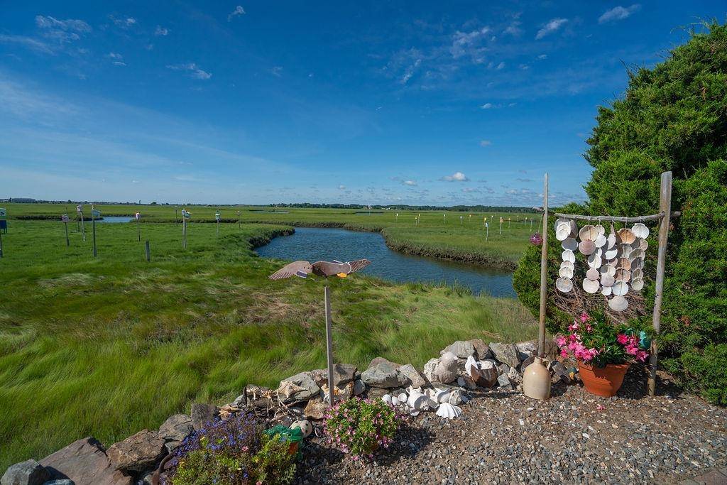 Seabrook, NH 03874,27 Cross Beach RD