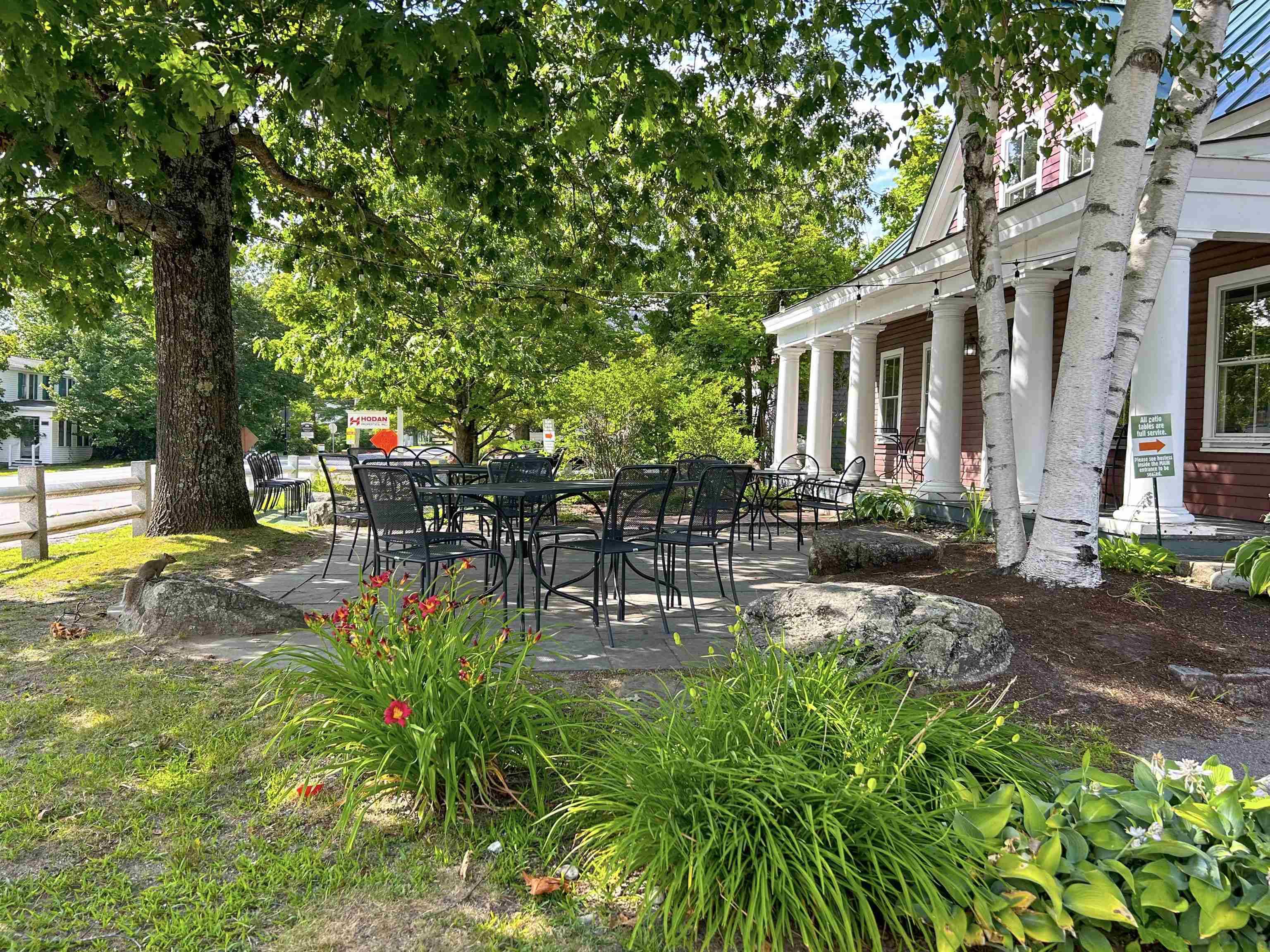 207/209 Main ST New London, NH 03257