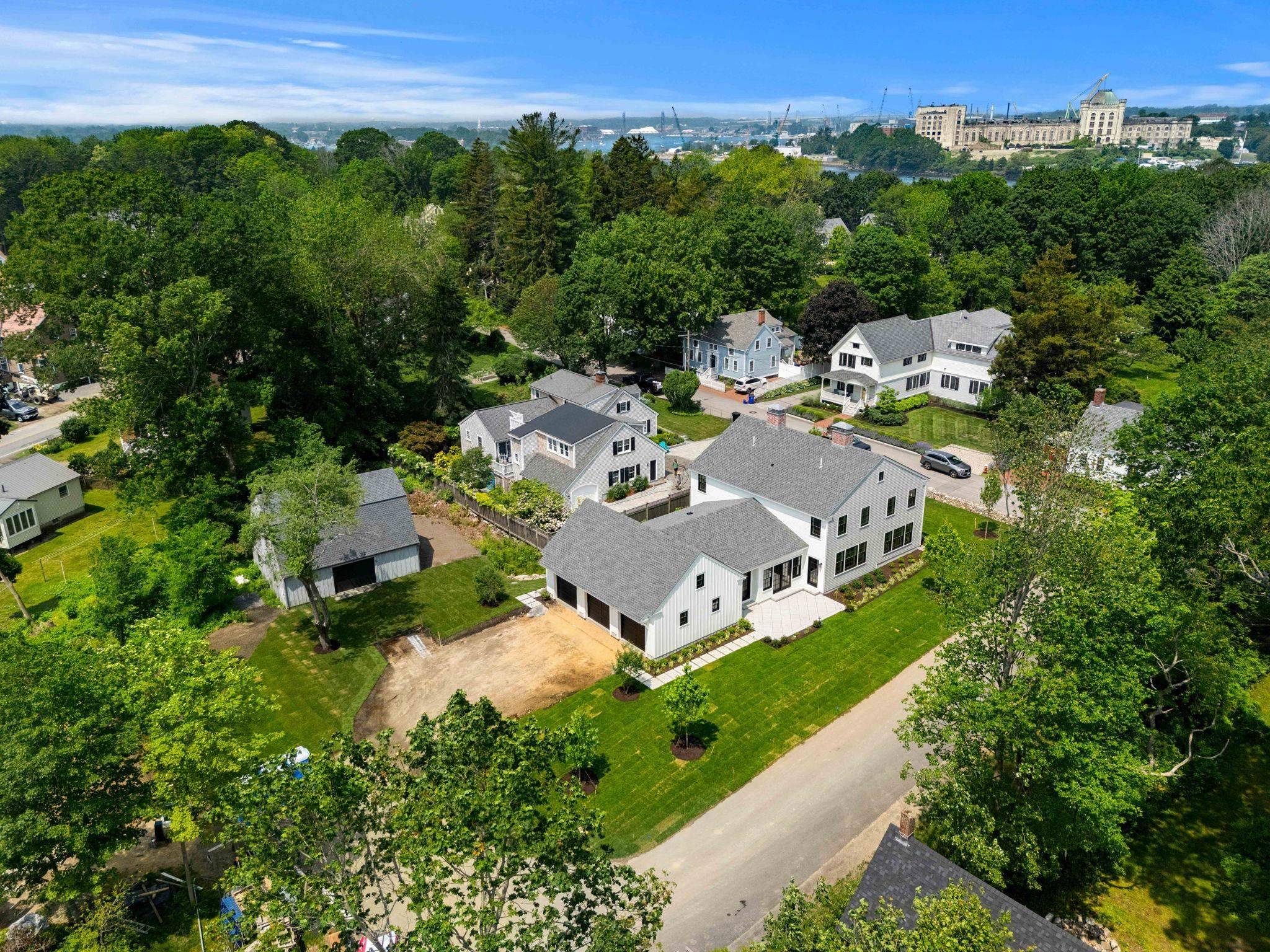 New Castle, NH 03854,30 Oliver ST