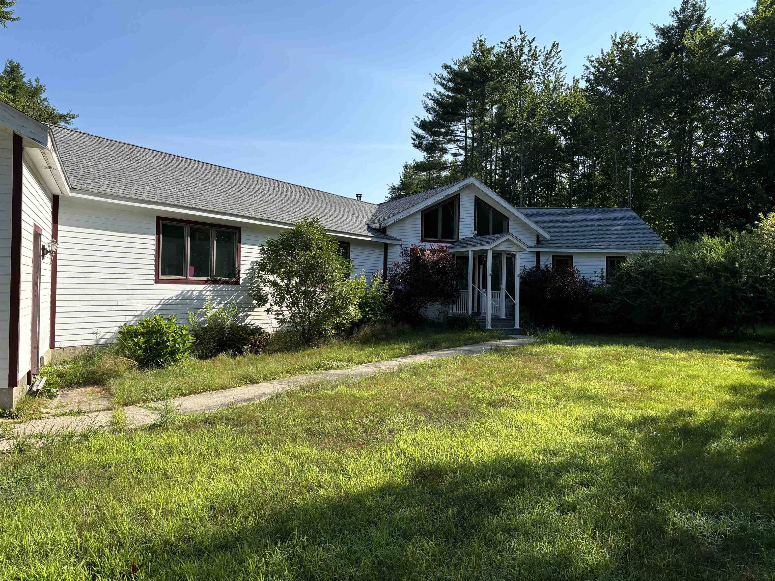 Moultonborough, NH 03254,693 Moultonboro Neck RD