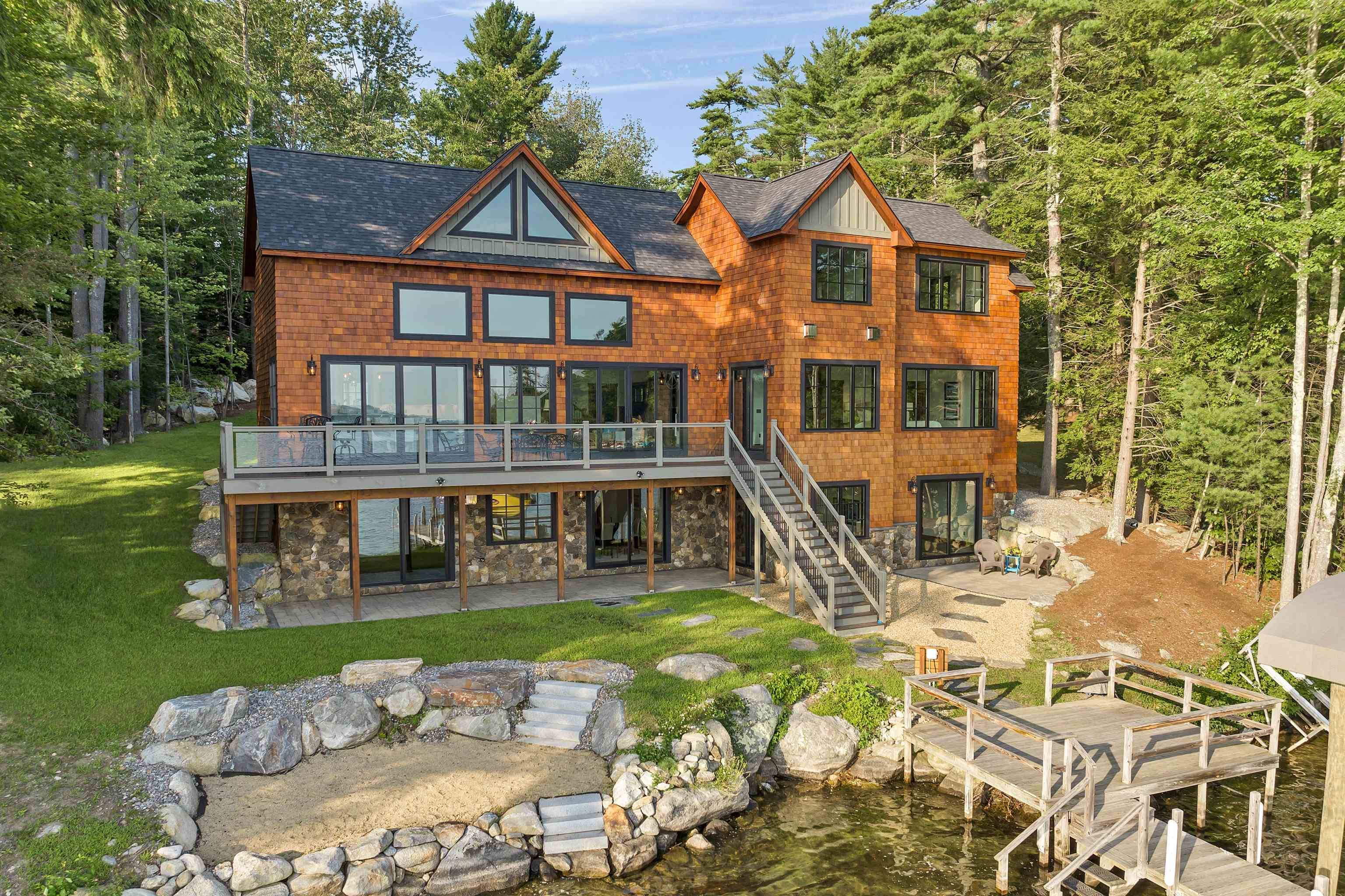 Meredith, NH 03253,85 Old Hubbard RD