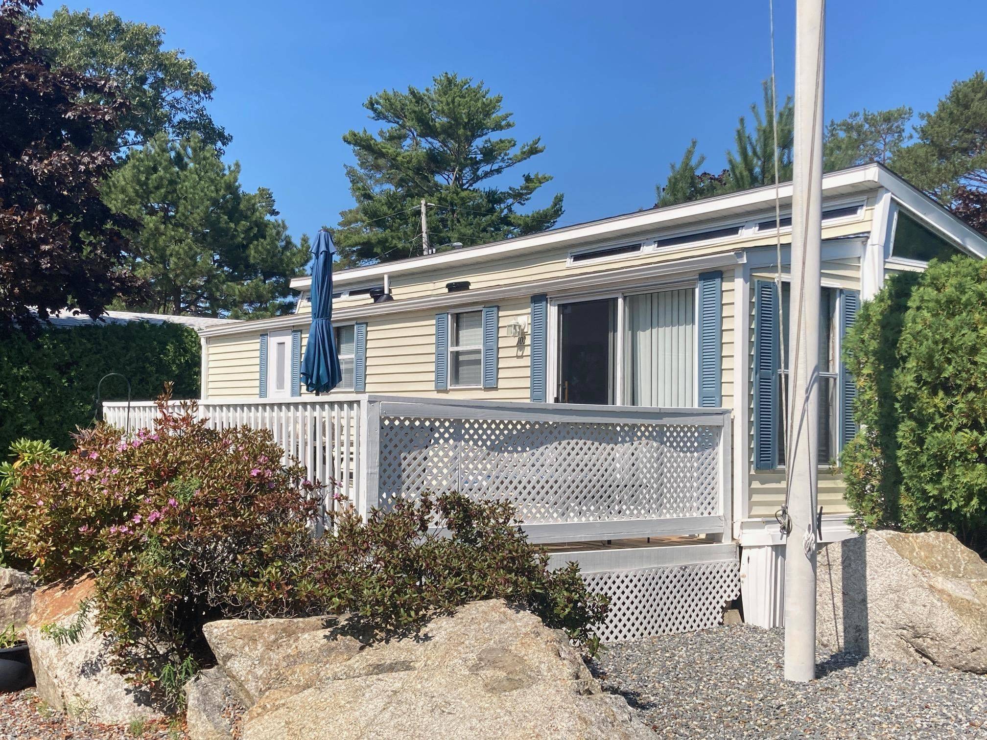 Seabrook, NH 03874,308 State Route 286