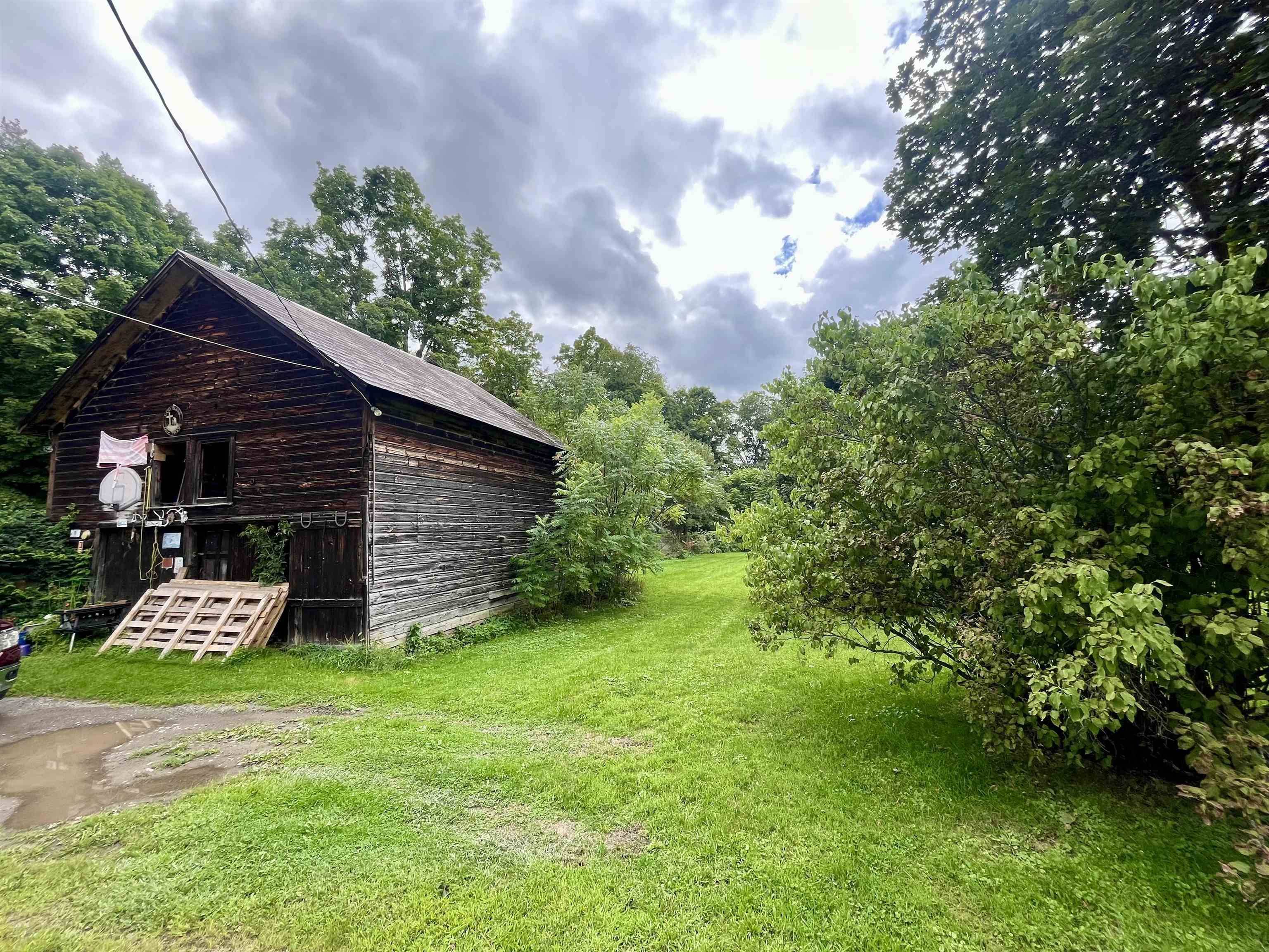 Poultney, VT 05764,243 York ST